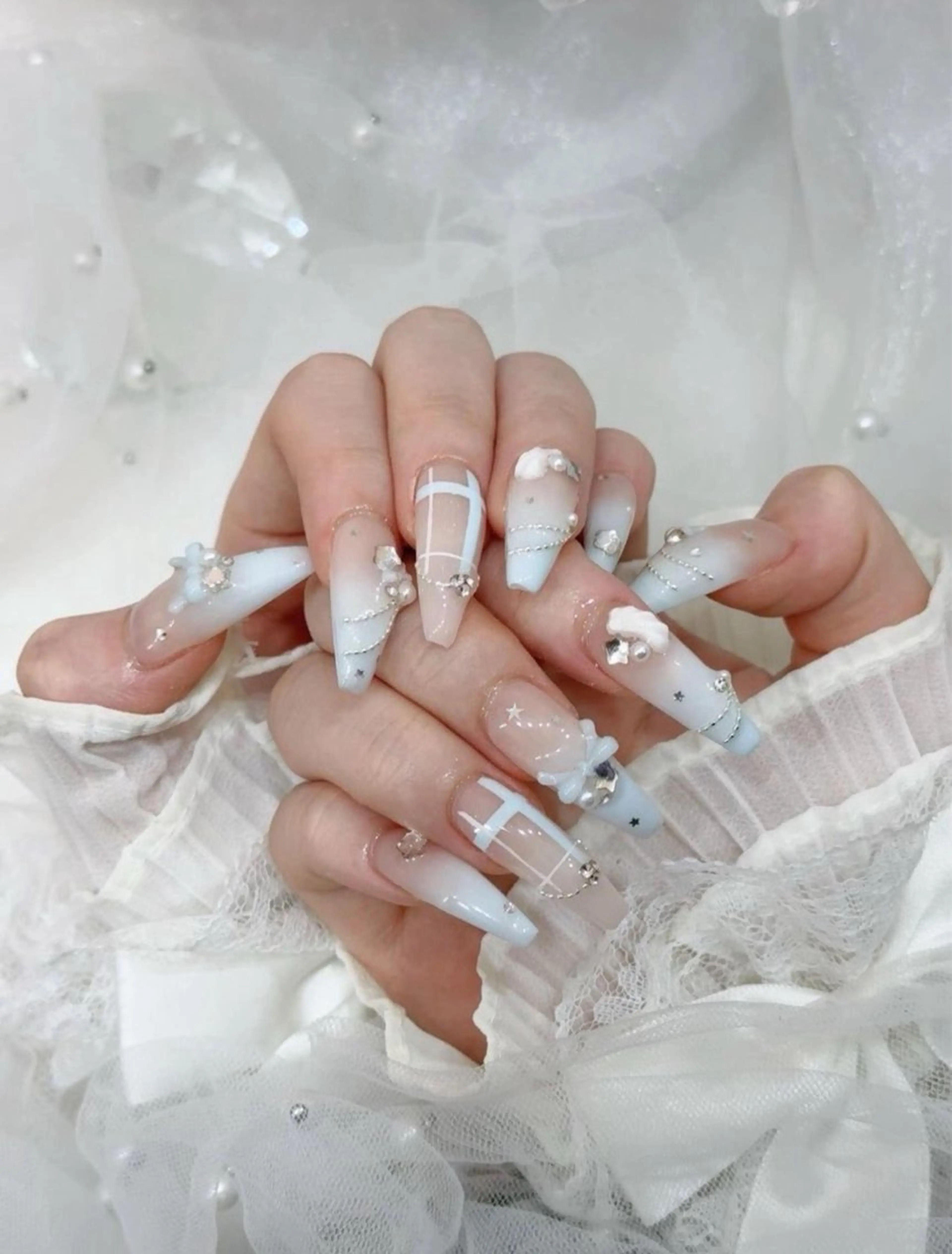 カラー グラデーションカラー ピンクカラー ハンドネイル AIN Nailのネイルデザイン