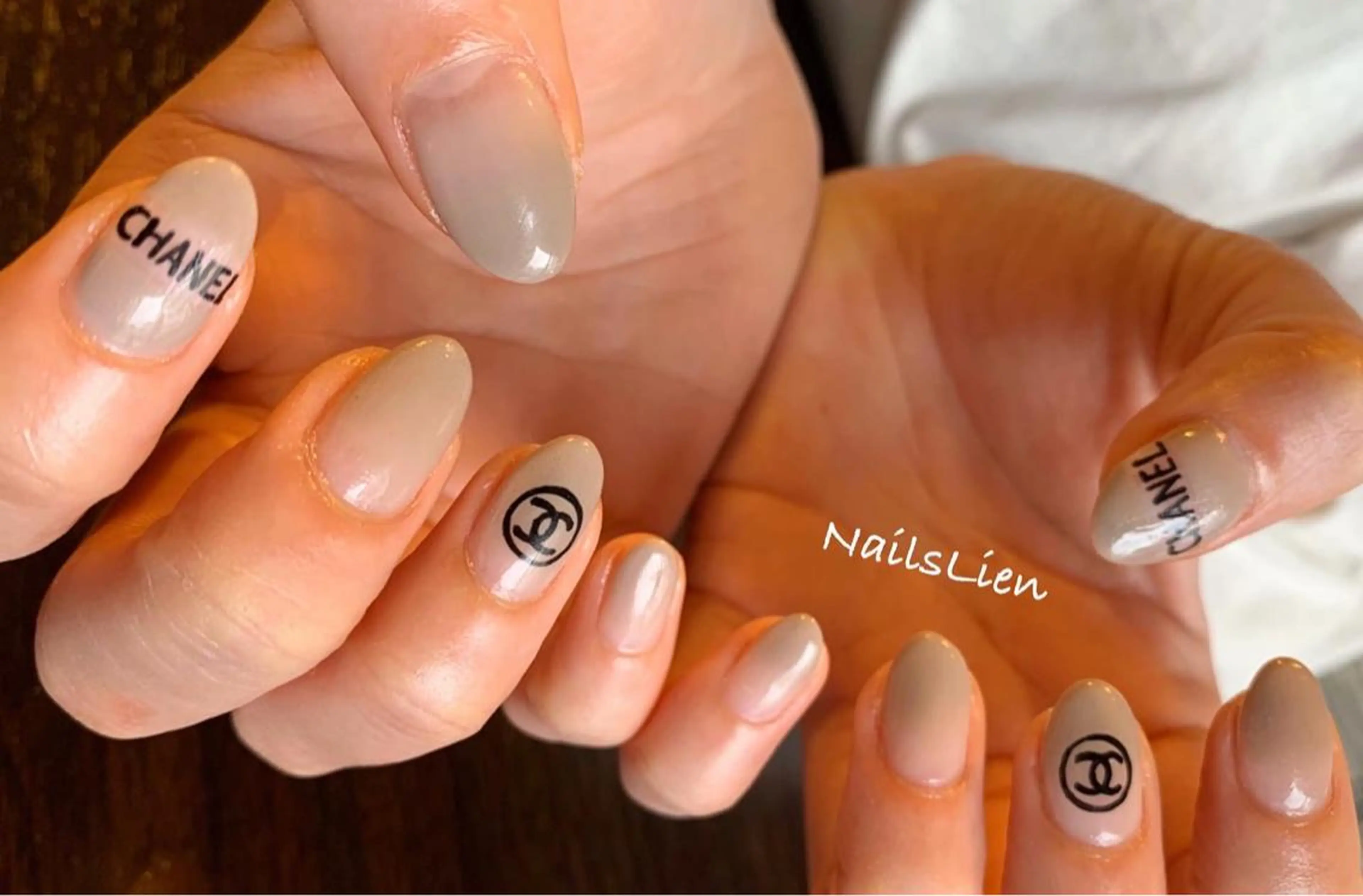 ネイル グラデーション オフィスネイル シンプルネイル 冬ネイル studio e n / RiNのネイルデザイン