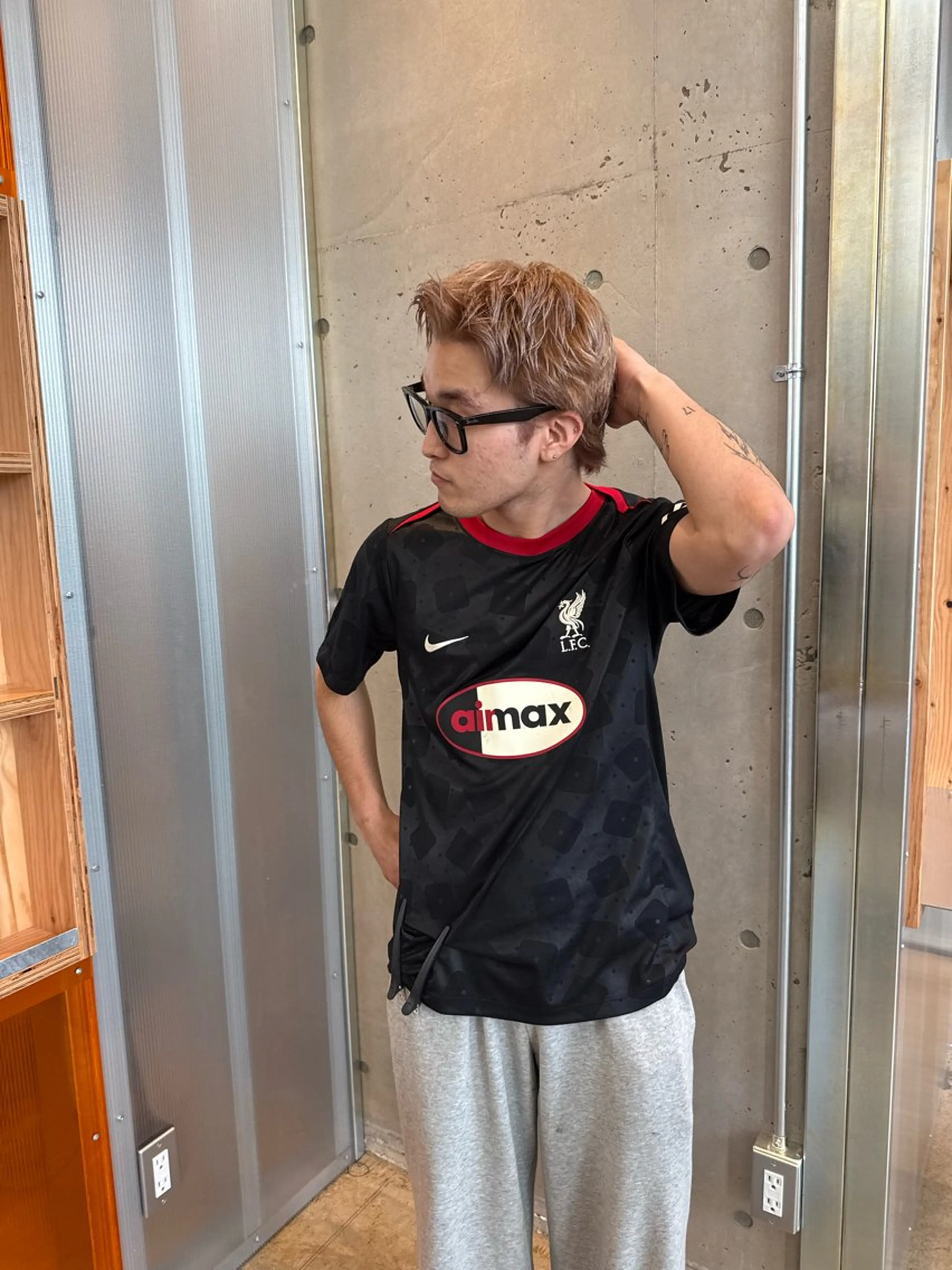 メンズ メンズブリーチ メンズハイトーン カット ヘアカラー KOUSUKE /レイヤーカットのヘアスタイル