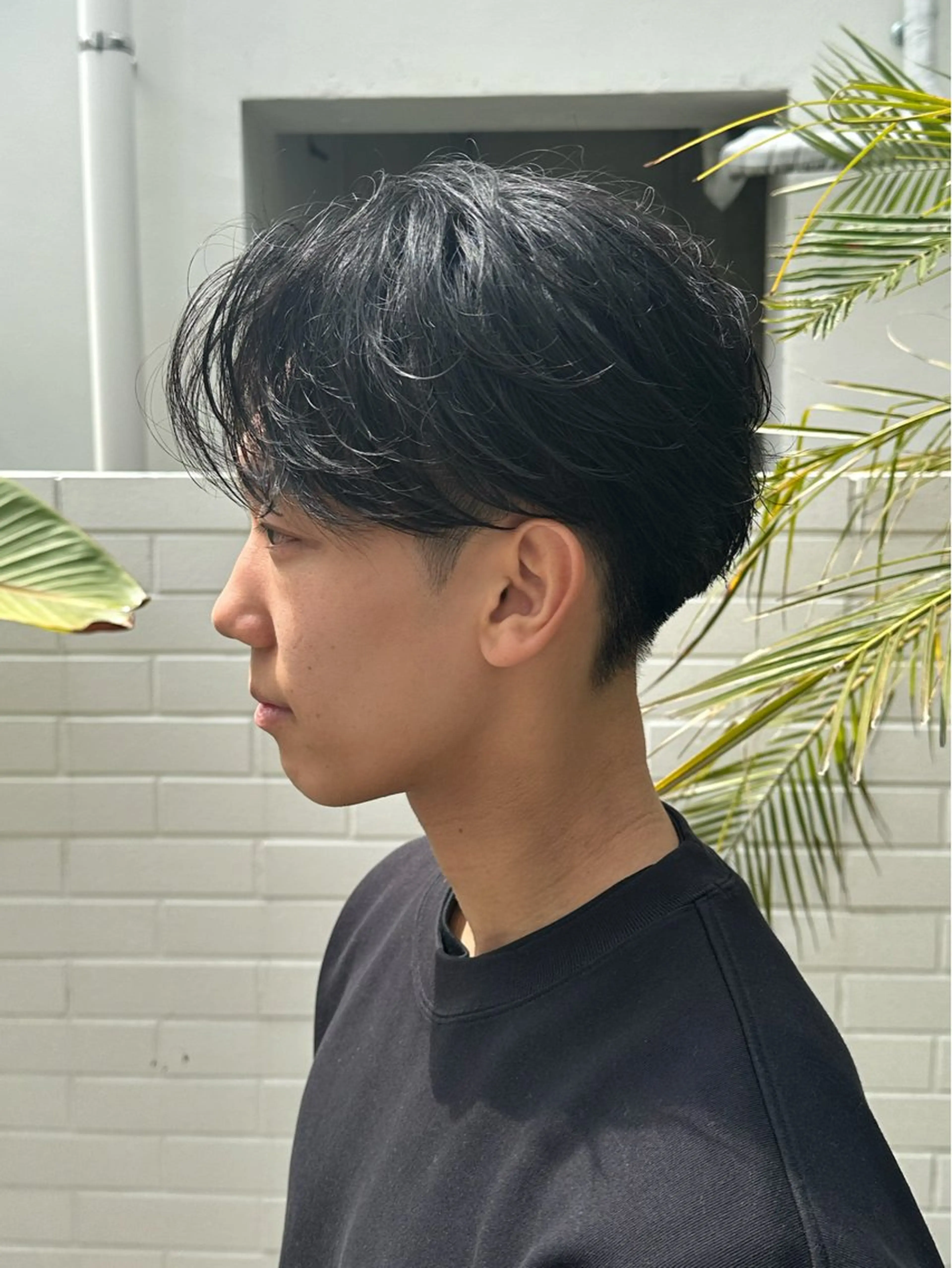 ショート メンズ センターパート カット 渡邉 海のヘアスタイル