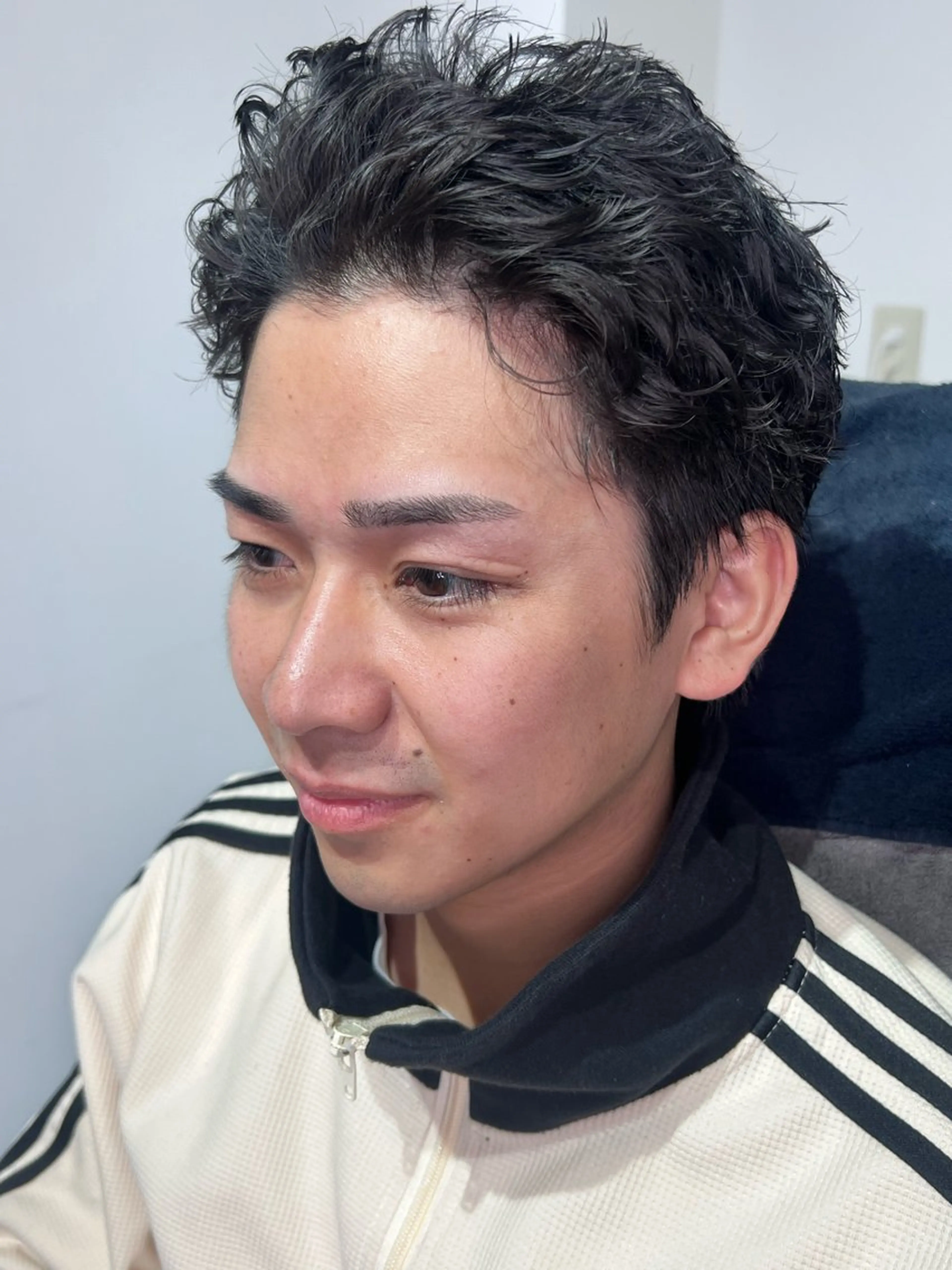 メンズ アイブロウ ワックス脱毛 眉カット 光岡 楓稀の眉毛・アイブロウイメージ