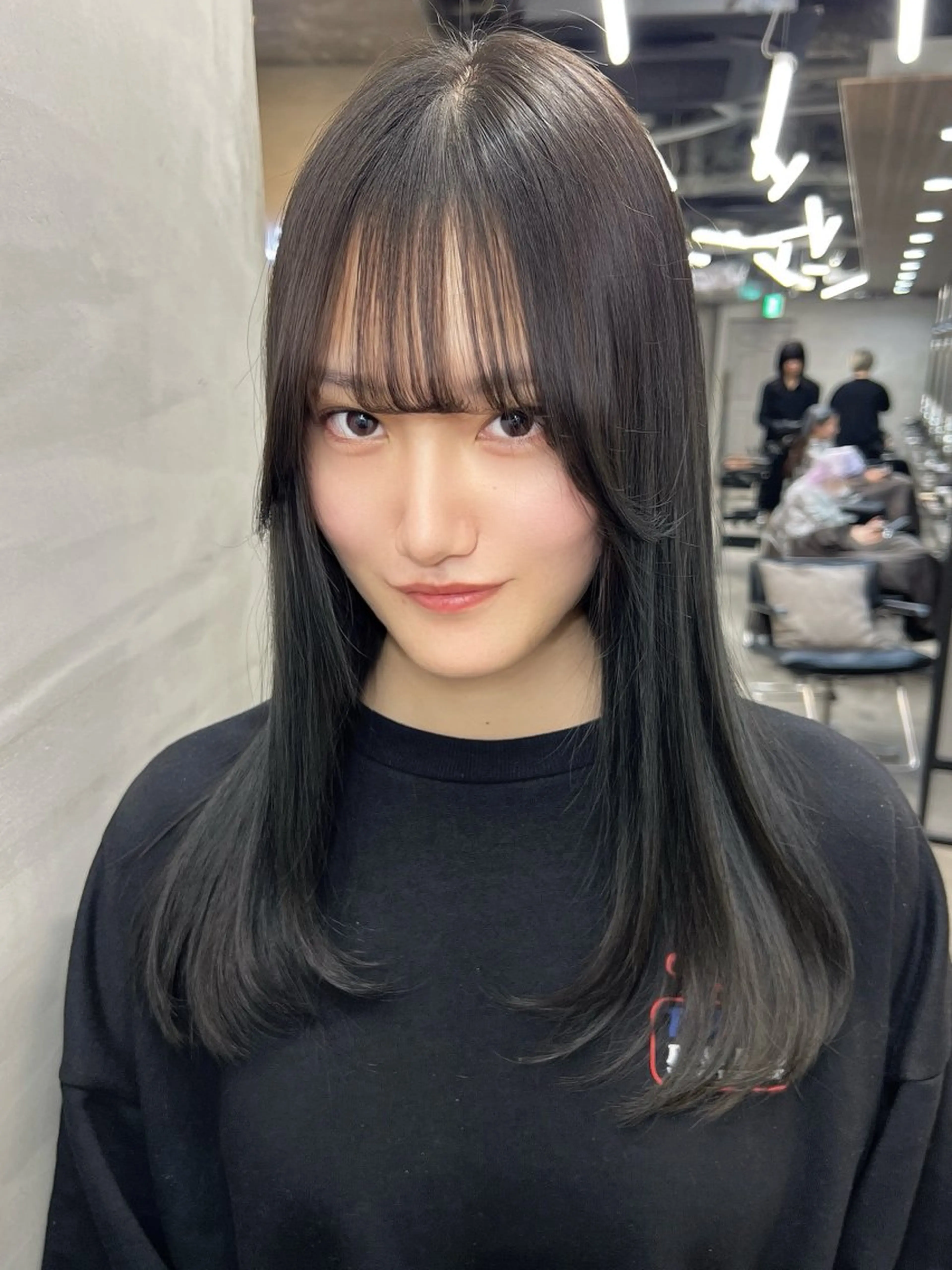 セミロング カラー ヘアカラー トリートメント 前髪/顔まわりカット 艶髪/髪質改善/縮毛のヘアスタイル