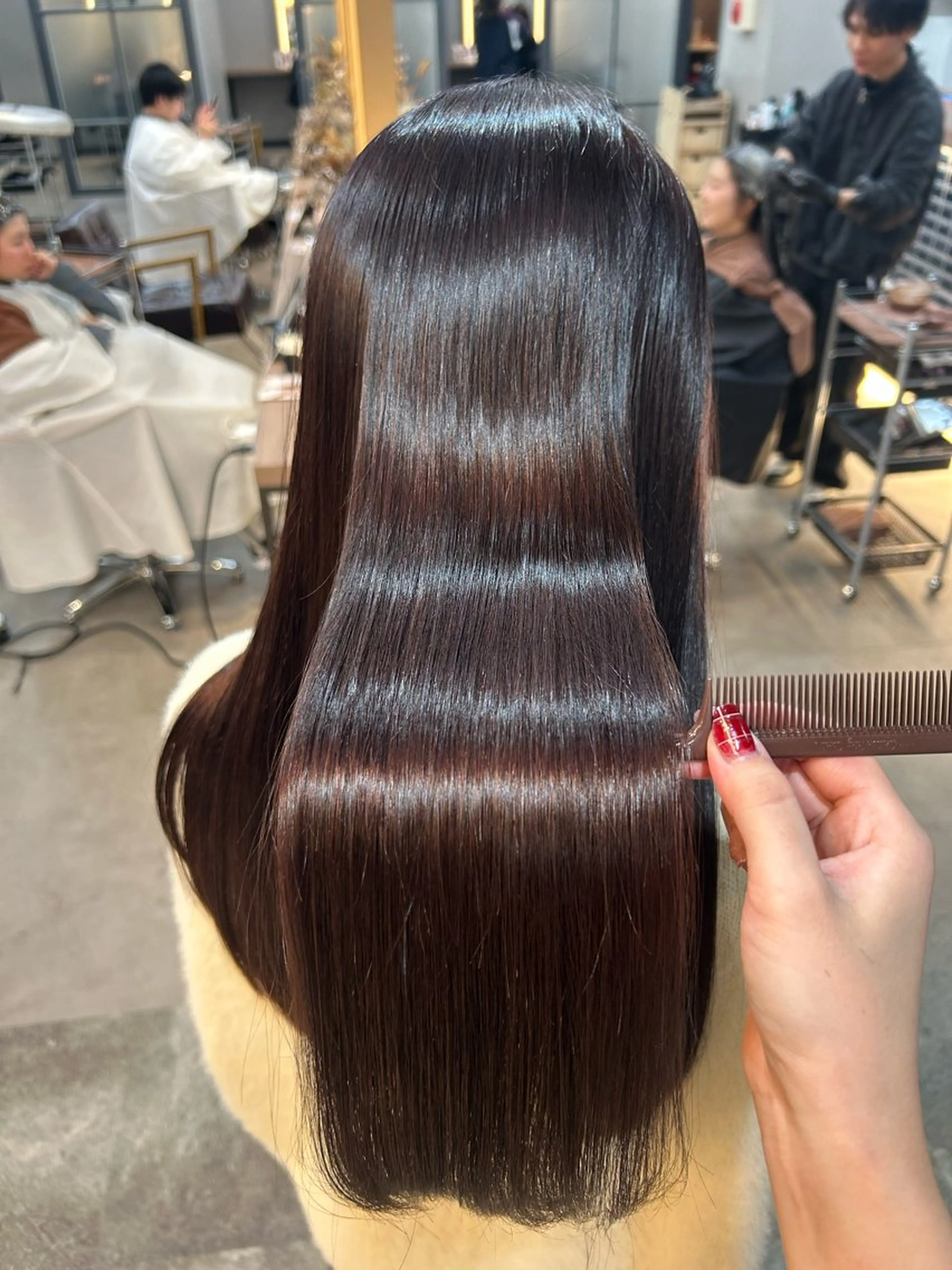 ロング カラー ブラウンカラー ラベンダーカラー レイヤーカット 縮毛矯正 ヘアカラー 縮毛矯正 レイヤー/ハイトーン 艶感/ririkaのヘアスタイル