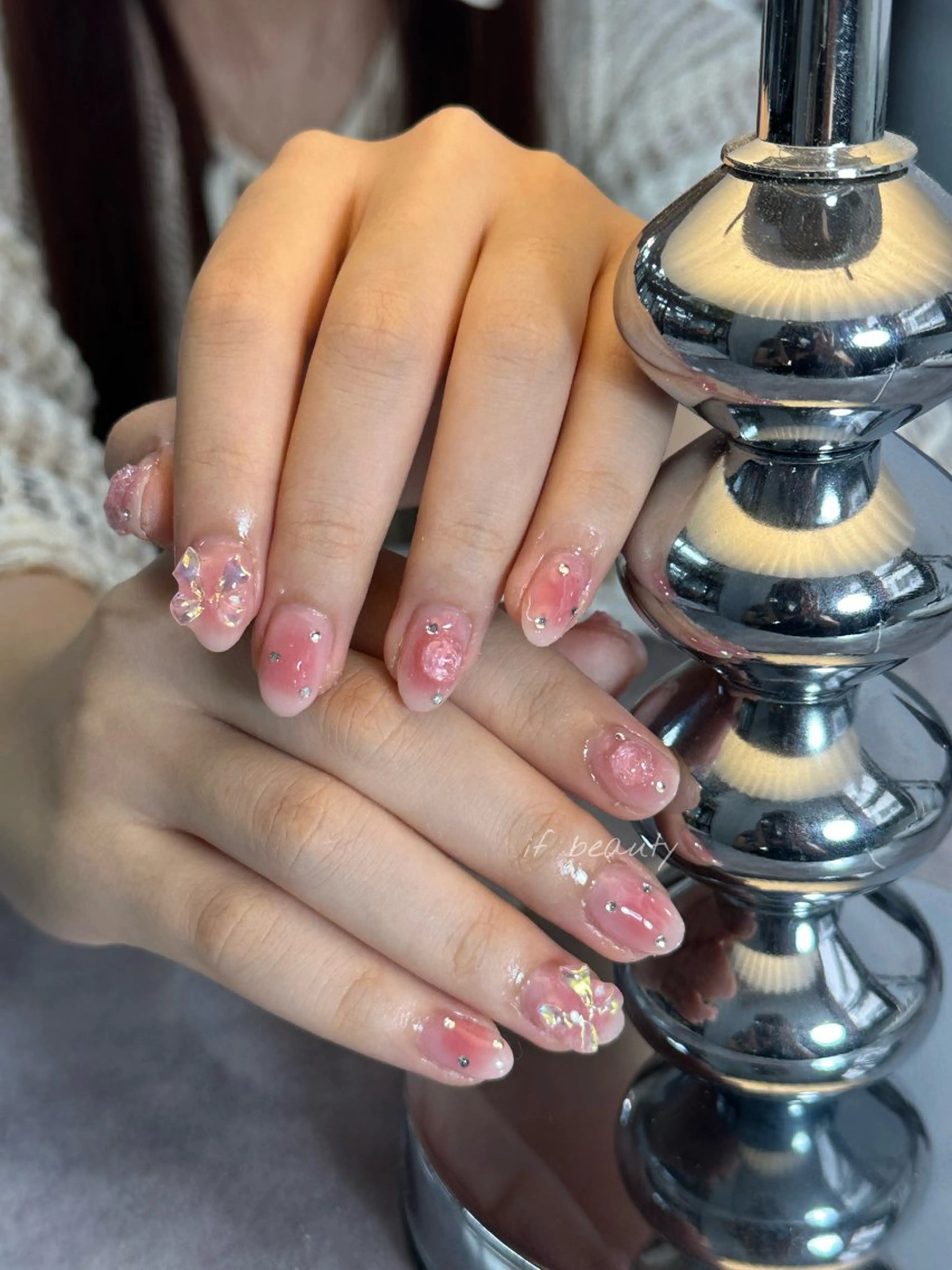 ネイル アートネイル ジェルネイル グラデーション パラジェル ワンホンネイル ハンドネイル if Hair＆Nail Salon所属・IKA /海外ネイル /個性派/ワンホンのネイルデザイン