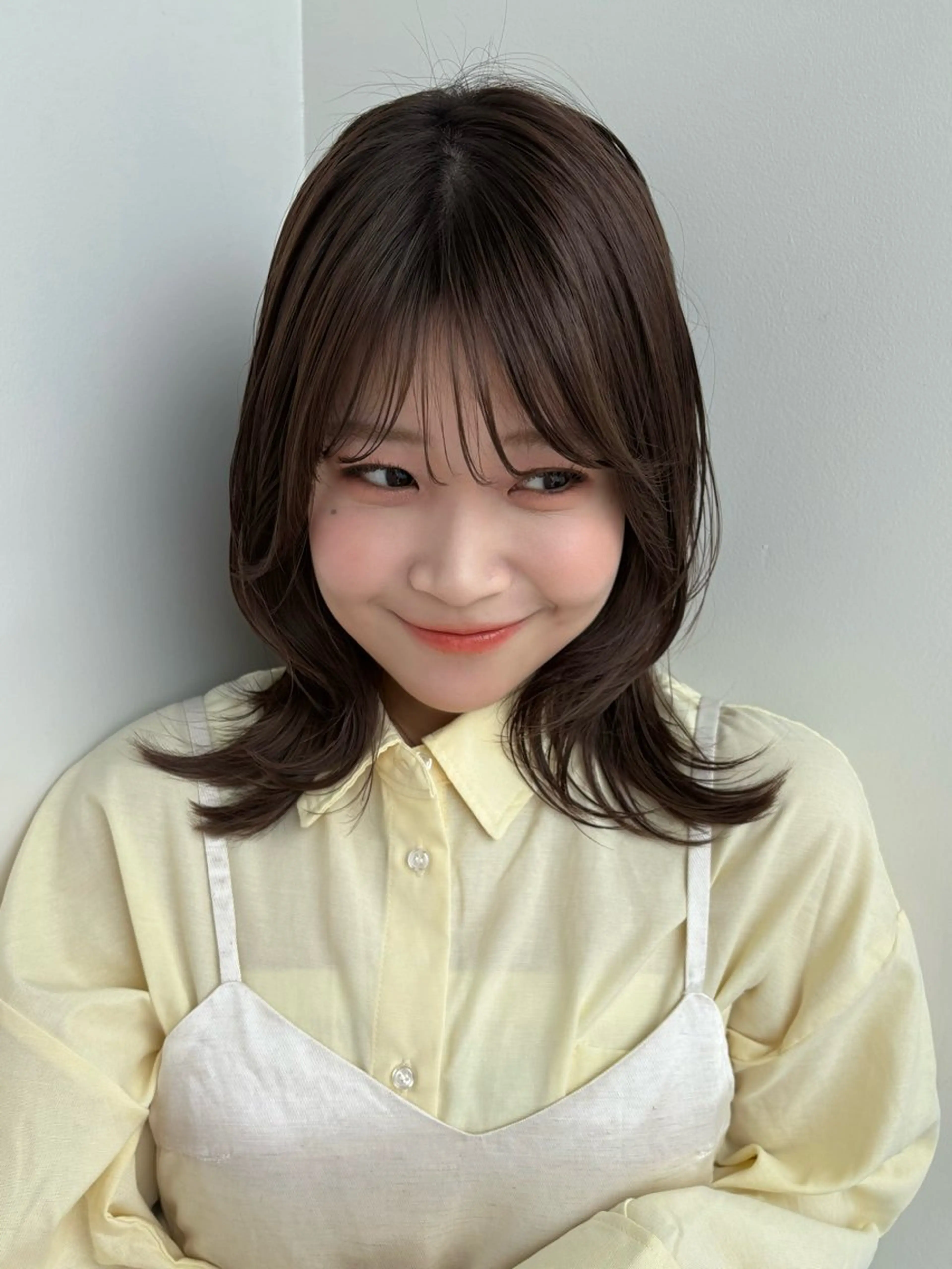 ミディアム カット ヘアカラー トリートメント 似合わせ/ベージュ /レイヤー/りほ🤍のヘアスタイル