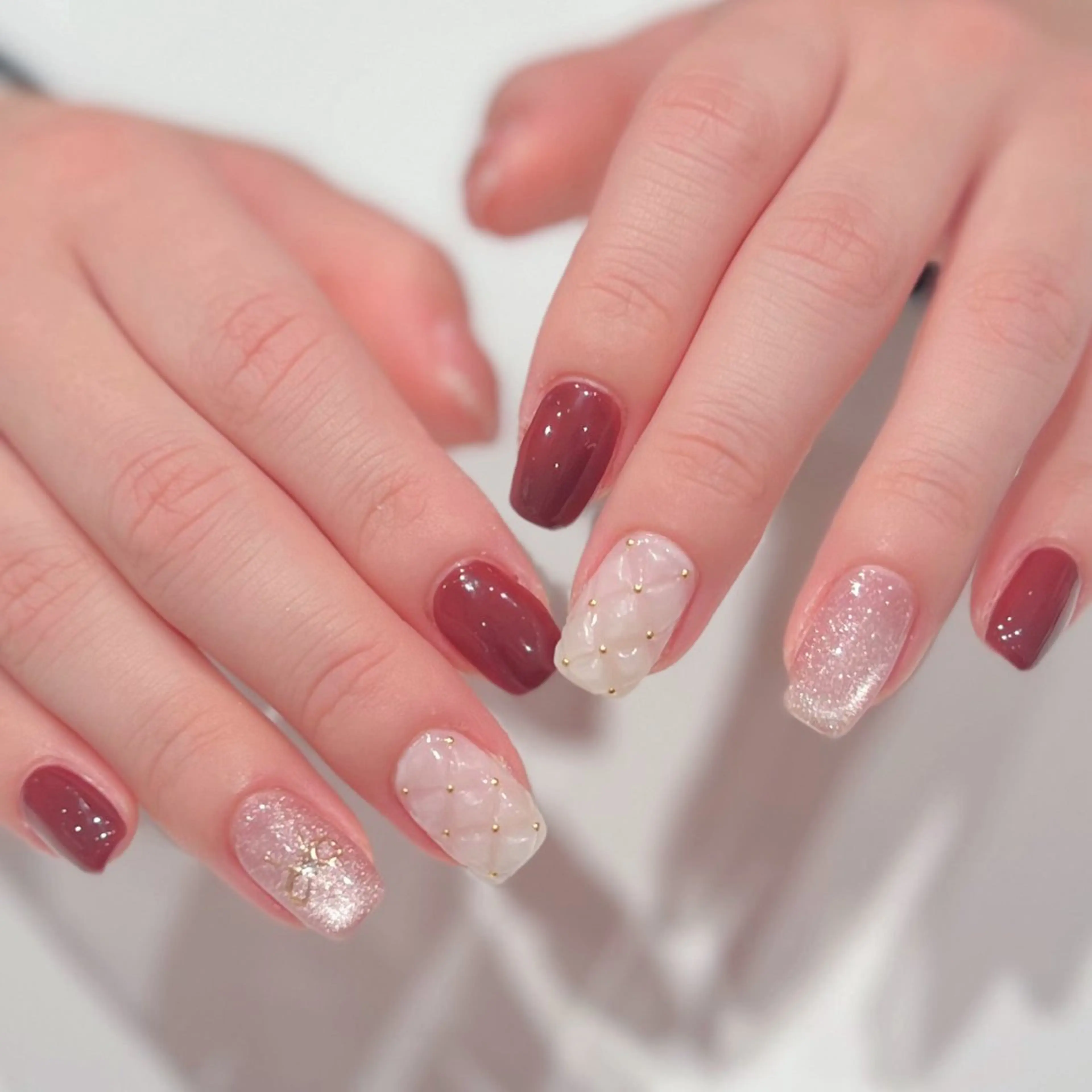 ネイル アートネイル ジェルネイル パラジェル ツイードネイル ハンドネイル VINGT NAIL Aika.K🍒のネイルデザイン