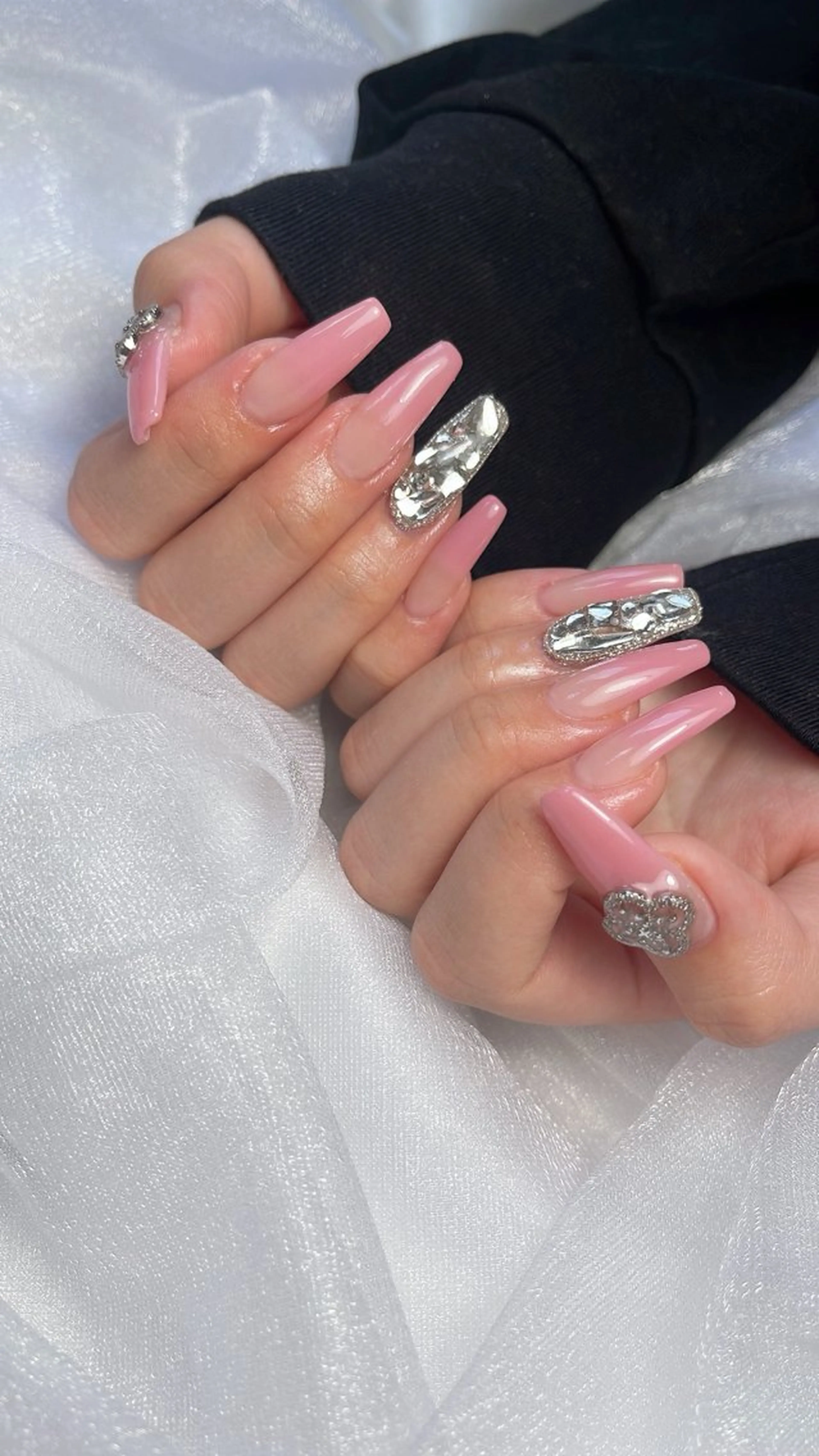 ネイル Ortus (ｵﾙﾄｩｽ)のネイルデザイン