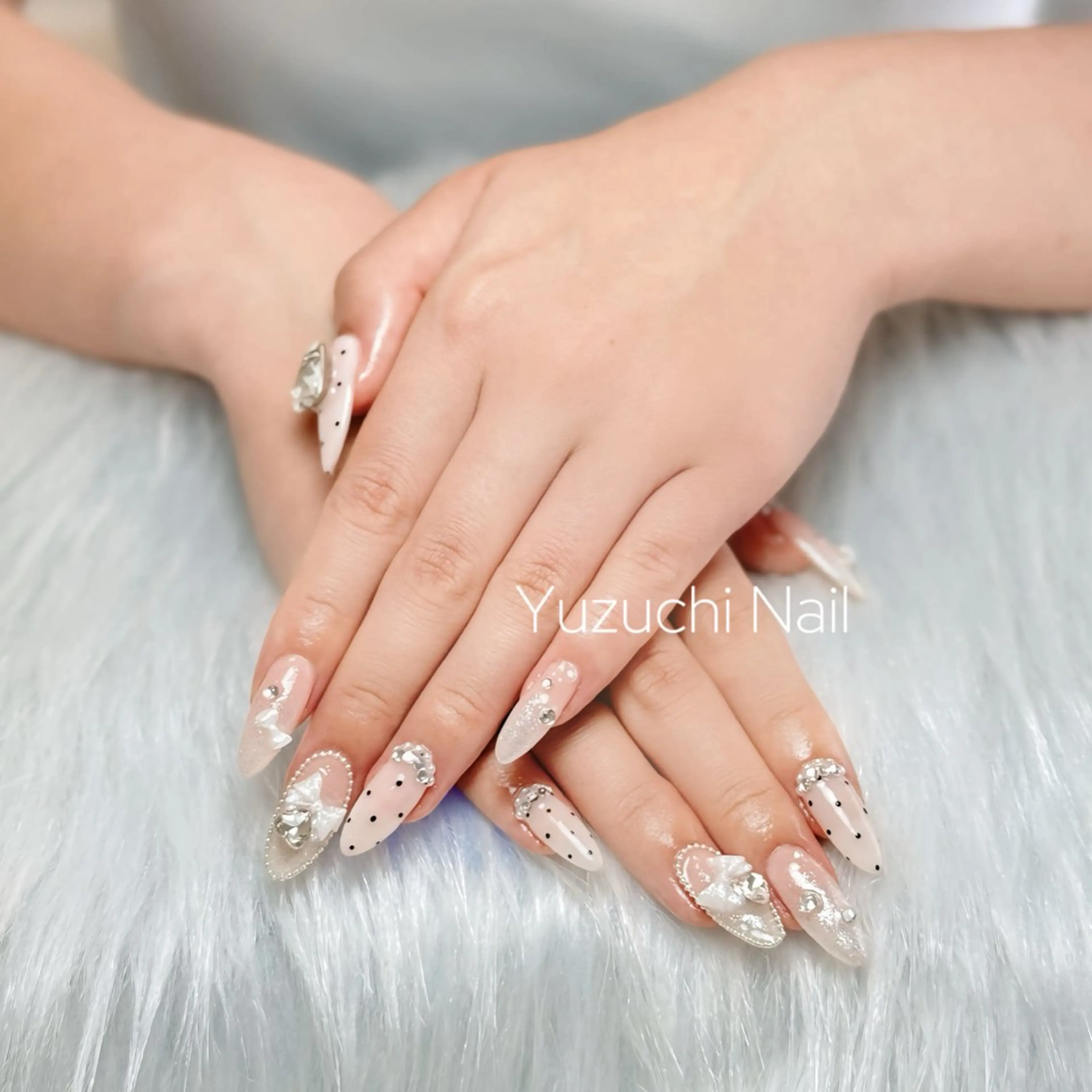 ネイル フットネイル 夏ネイル ワンホンネイル ハンドネイル ハンドケア Yuzuchi Nailのネイルデザイン