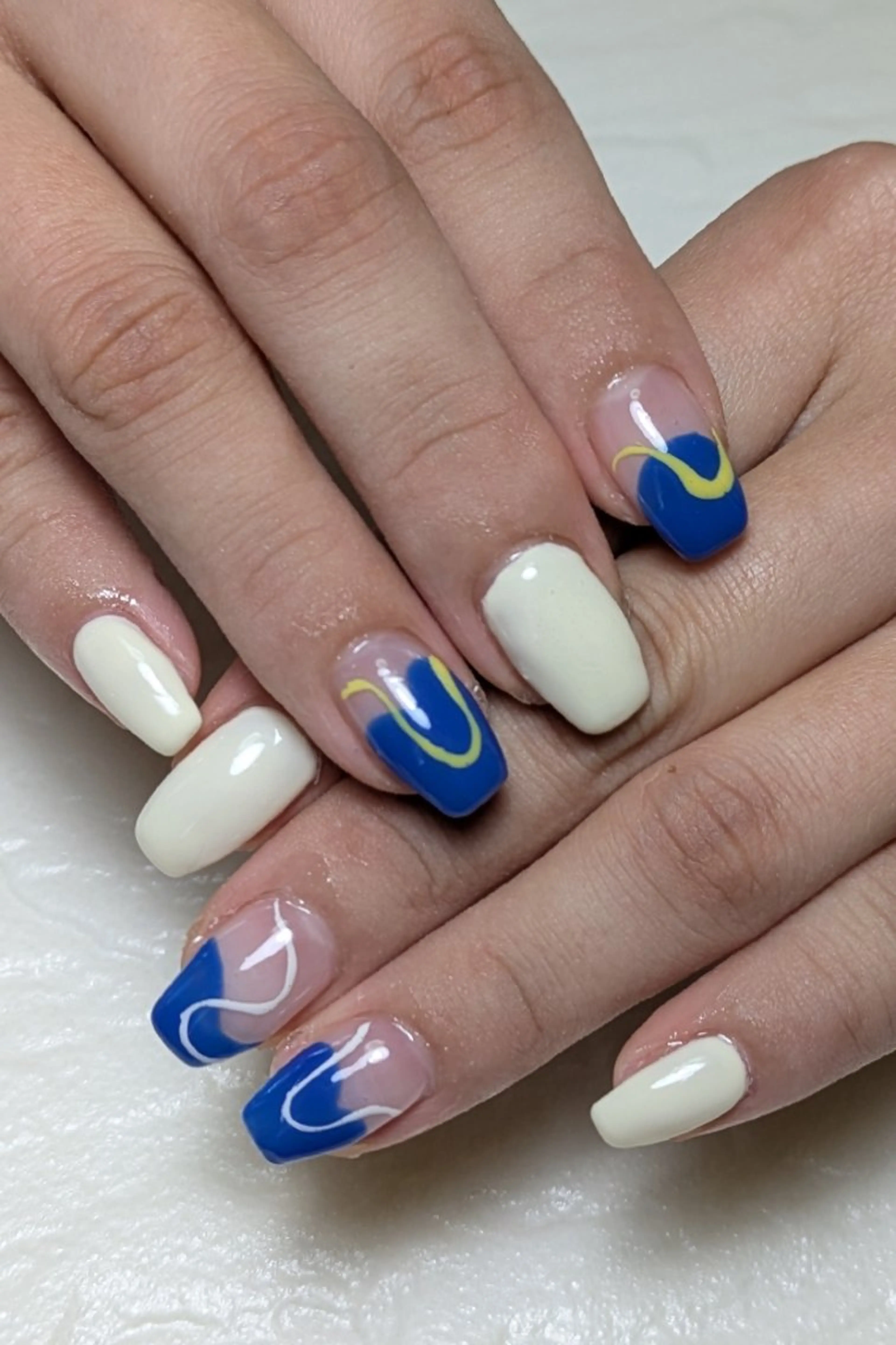 ネイル ニュアンスネイル シンプルネイル ハンドネイル m&pPrivate nailsalonのネイルデザイン
