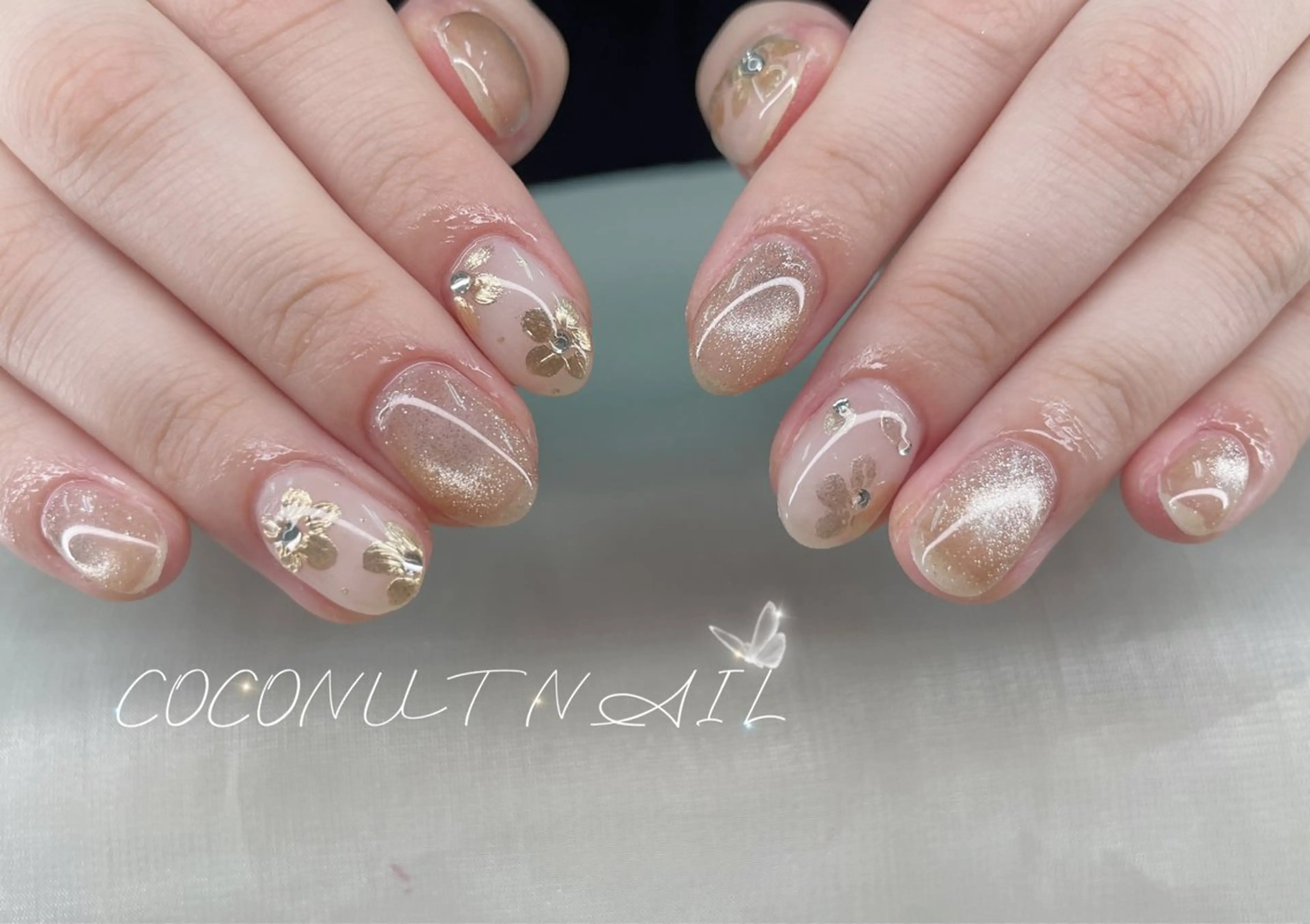 ネイル べっ甲ネイル フレンチネイル キラキラネイル マグネットネイル 大理石ネイル(マーブル) ハンドネイル 神田 ココナッツのネイルデザイン