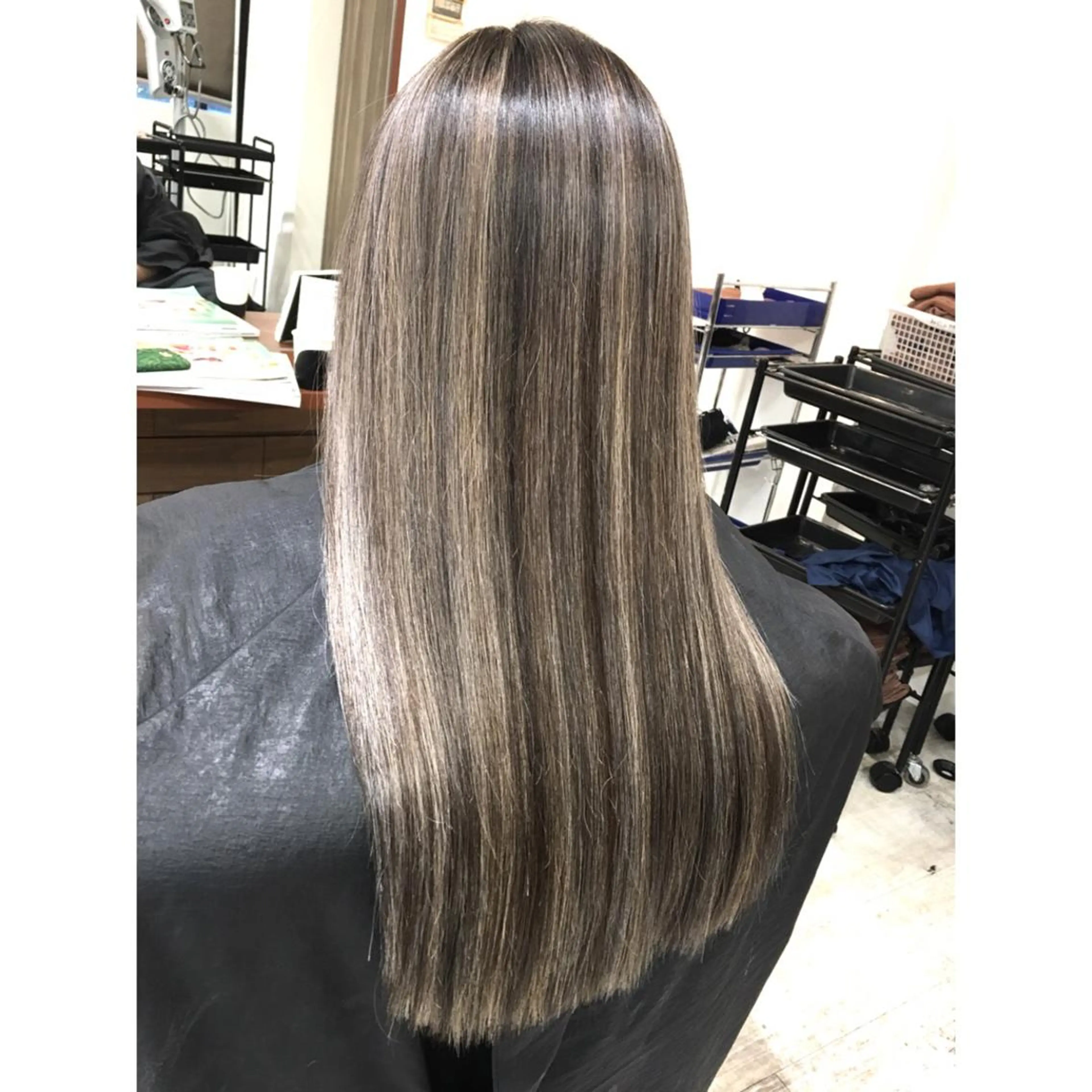 ロング カラー ネイル マツエク・マツパ ヘアカラー トリートメント 井上 一平のヘアスタイル