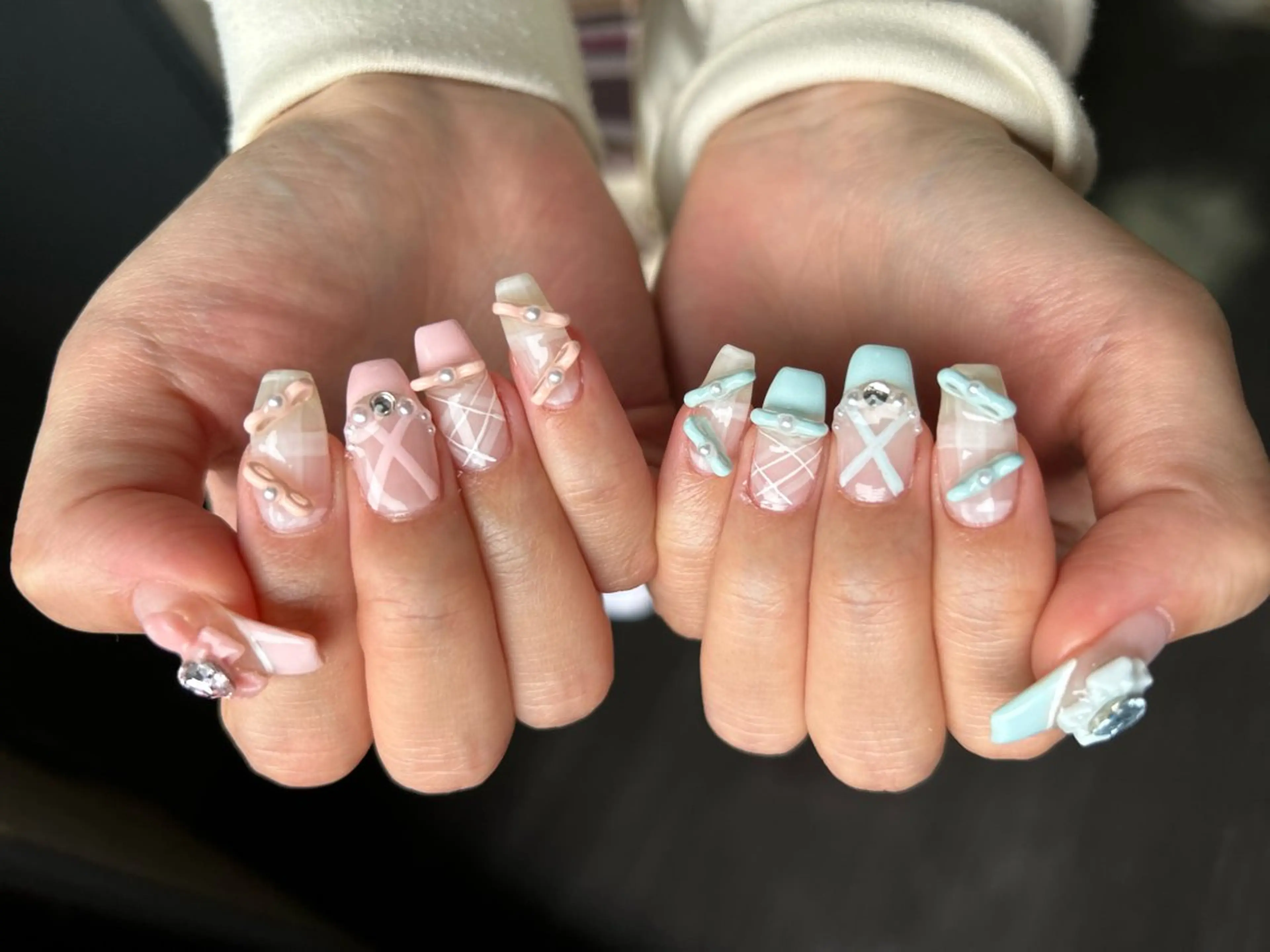 ネイル ハンドネイル フットネイル ✴︎ Delightのネイルデザイン