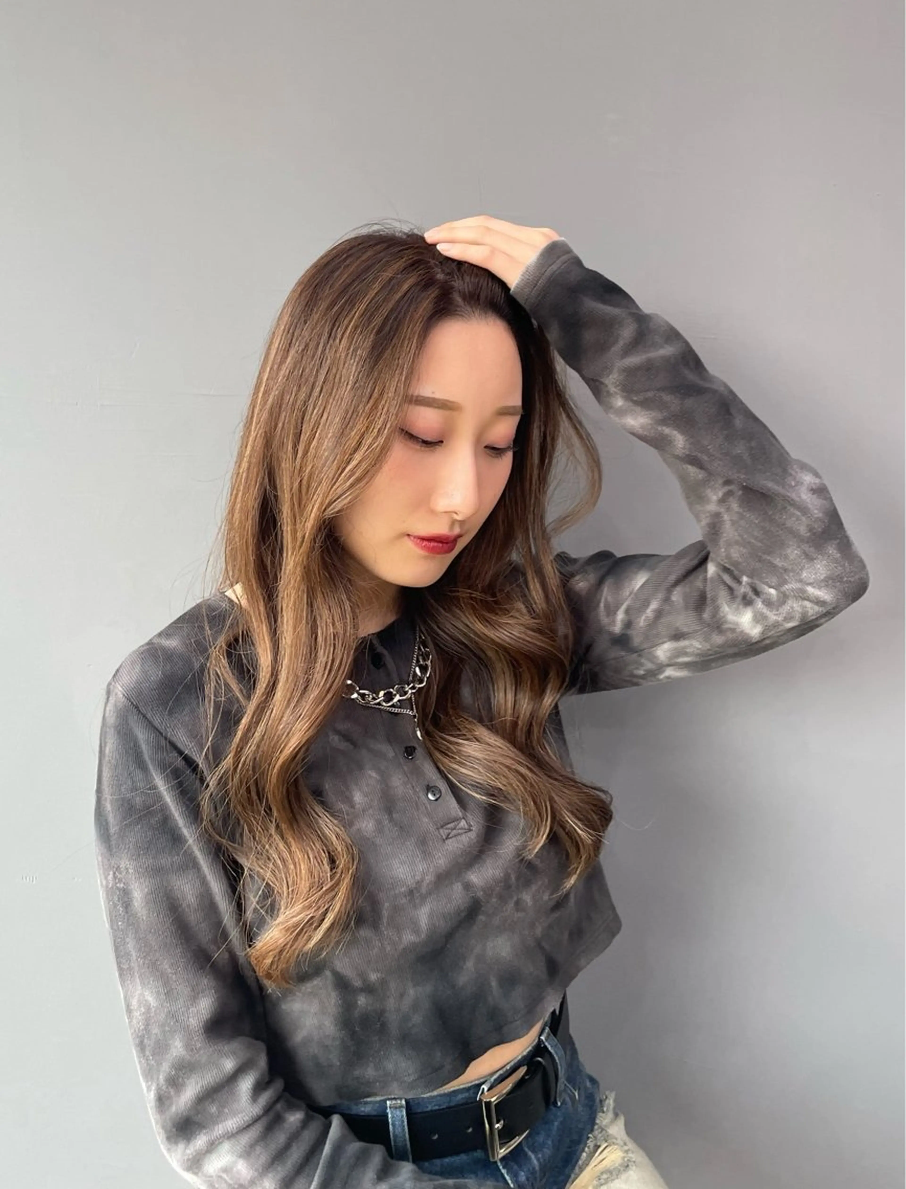 ロング ハイライト 川面 夕華のヘアスタイル