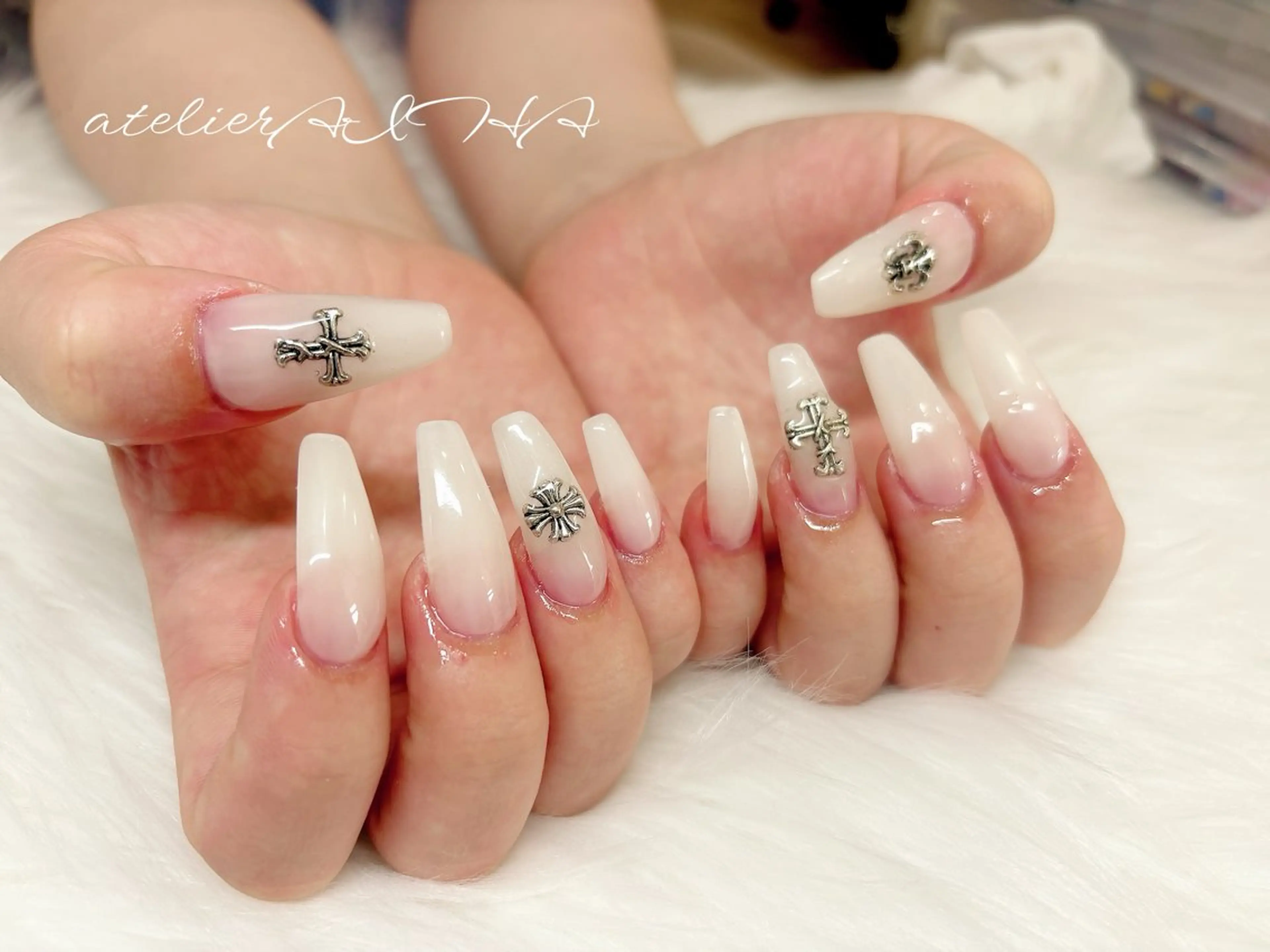 ネイル アトリエAIHA所属・アトリエAIHA★ フィルイン推奨サロンのネイルデザイン