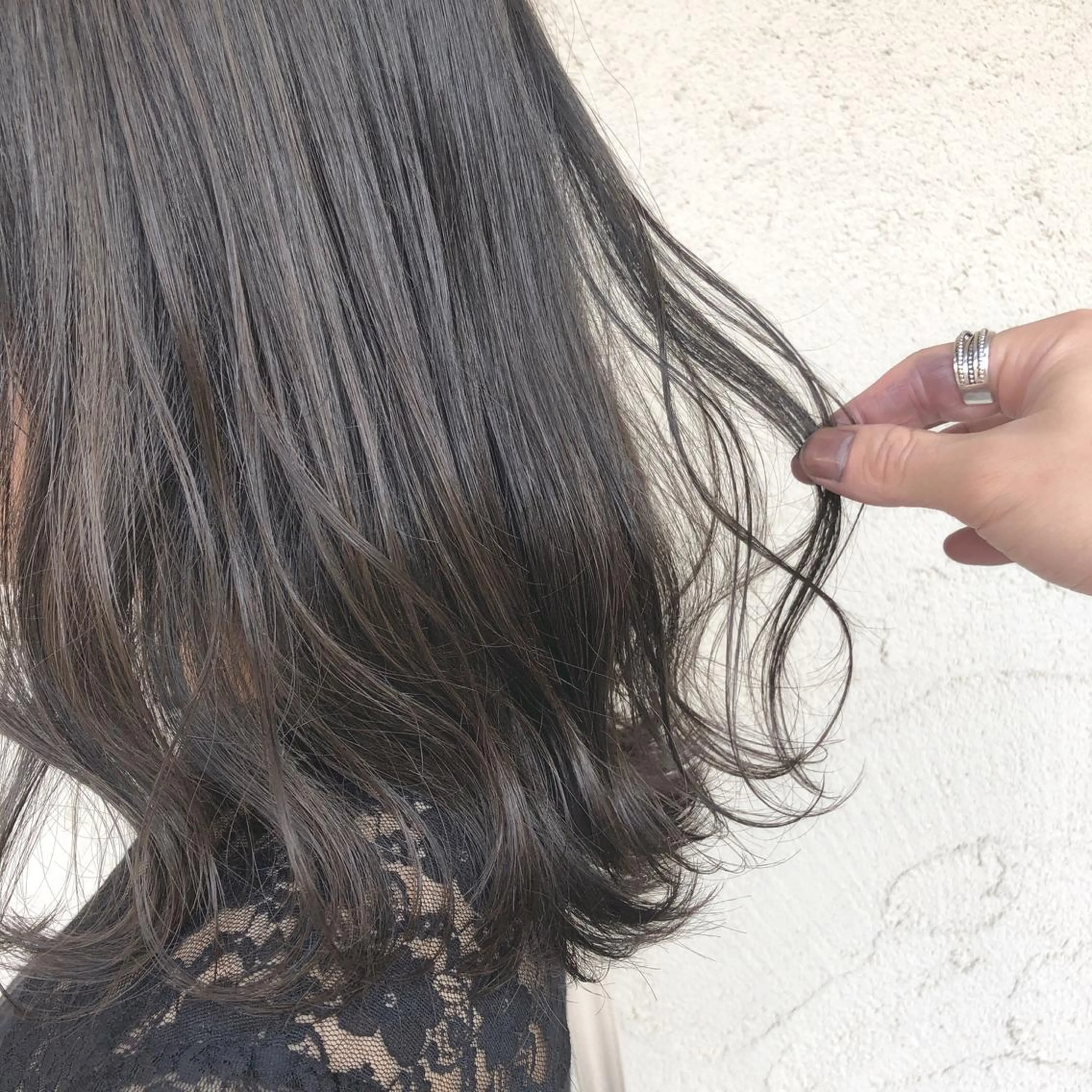 ミディアム カラー アディクシーカラー ブリーチ ブリーチなしカラー ヘアカラー トリートメント 艶髪育成サロン 京橋　shinのヘアスタイル