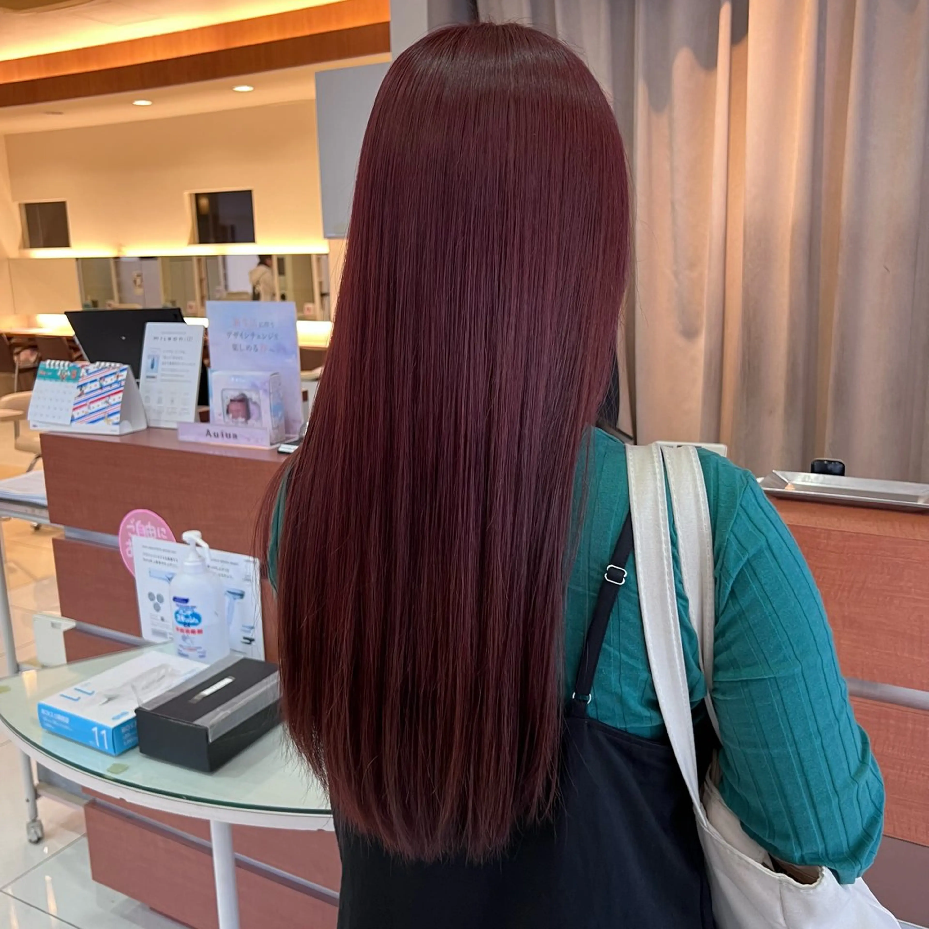 ロング 牧野 佳樹のヘアスタイル