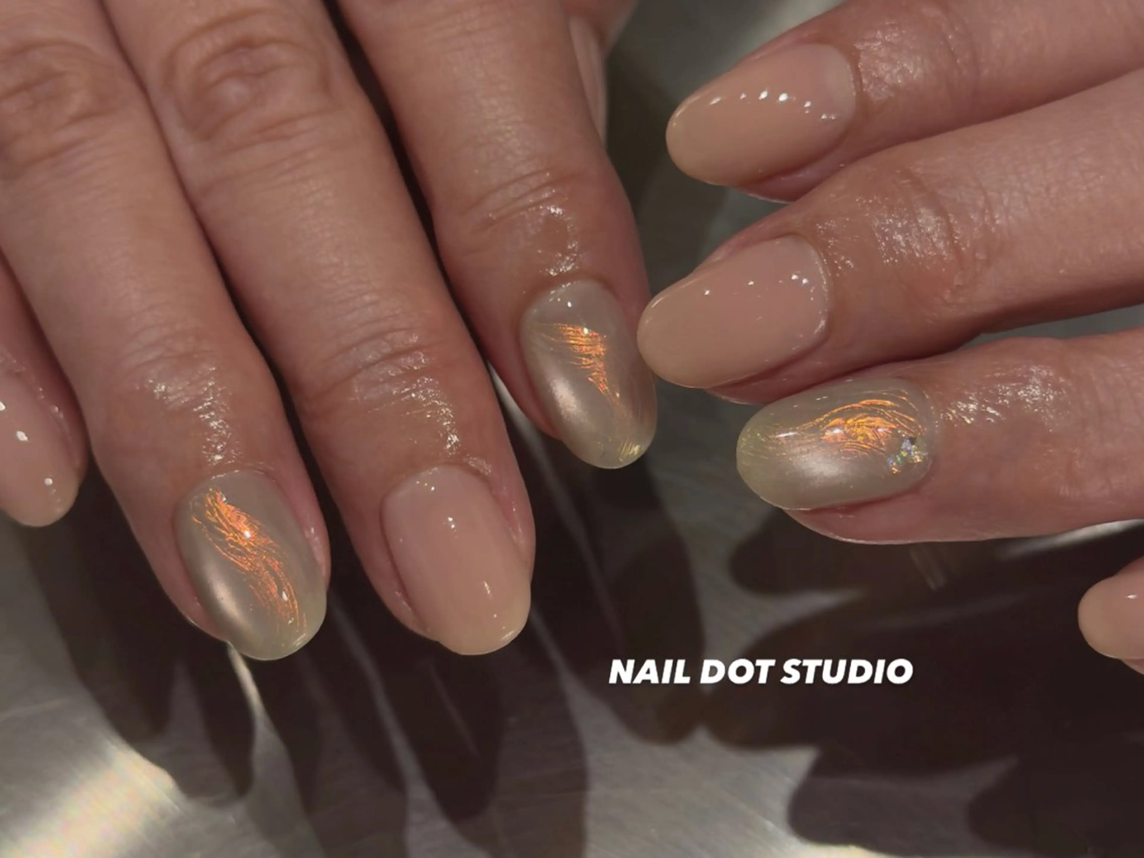 ネイル ハンドネイル NAILDOTSTU DIO SEINAのネイルデザイン