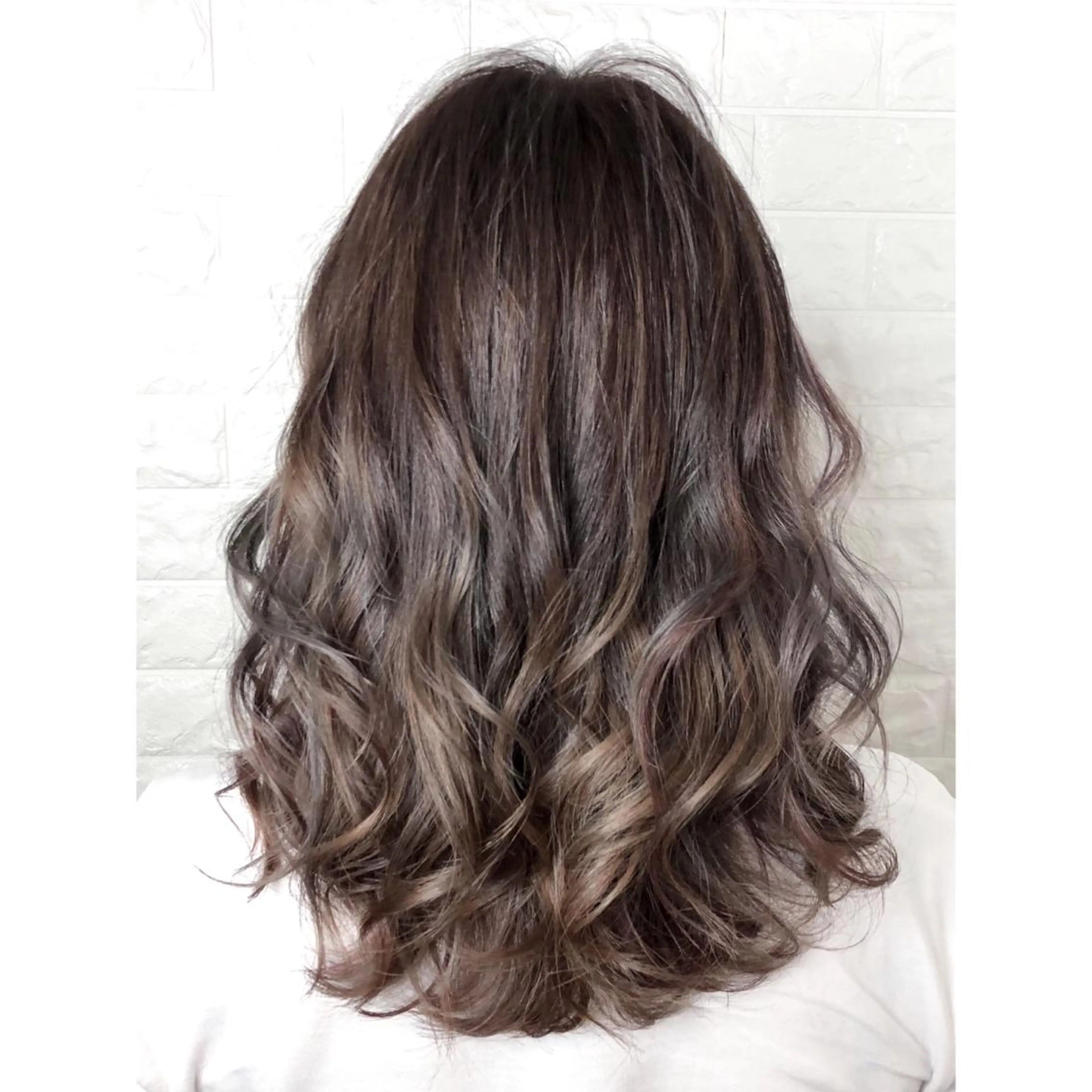 ミディアム カラー ブリーチ グラデーションカラー グレージュ ハイライトカラー ピンクカラー 髪質改善特化KIZU /艶髪研究（京都）のヘアスタイル