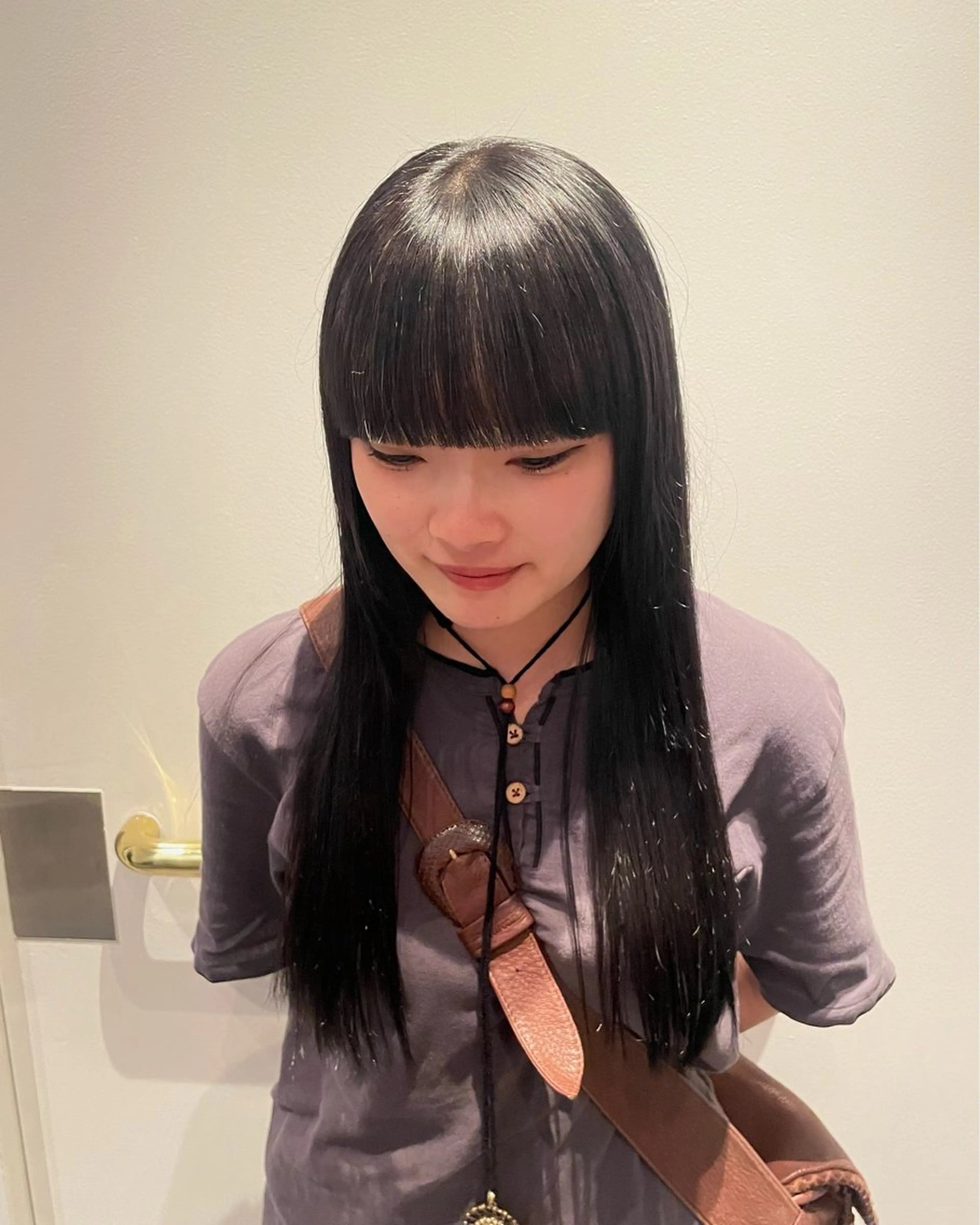 ロング ワイドバング 向坂 亜美のヘアスタイル