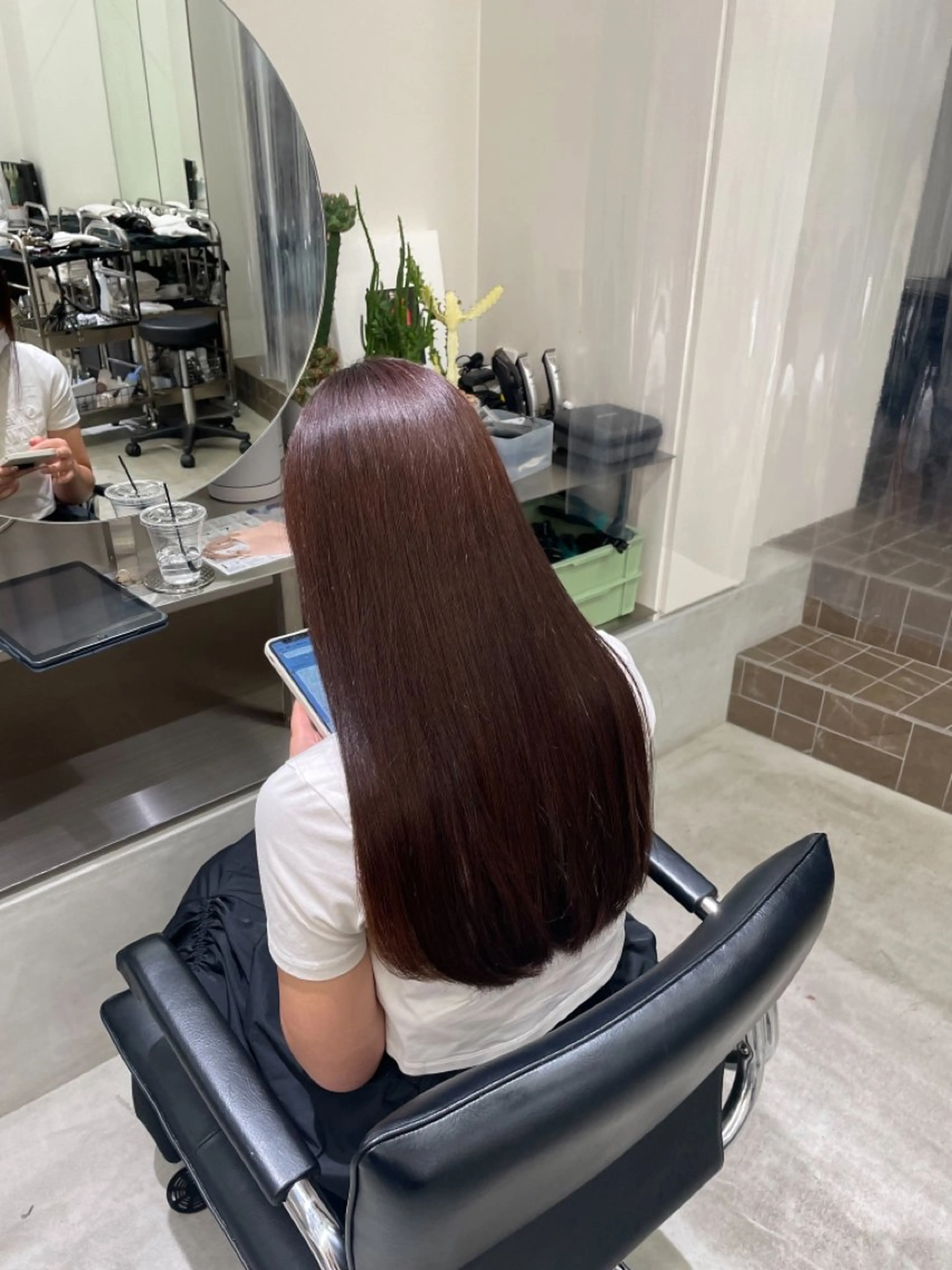 カラー ハシモト ミオのヘアスタイル