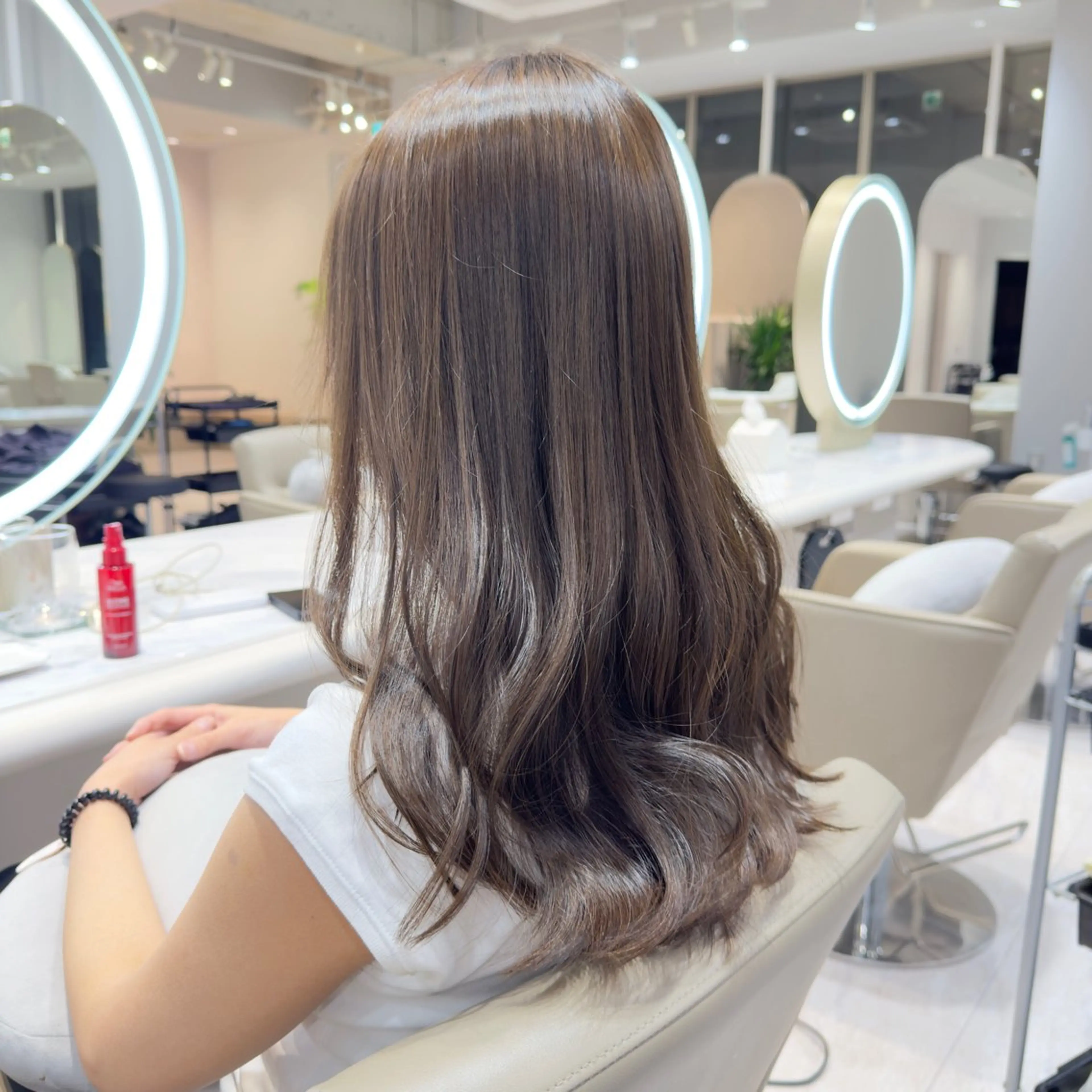 セミロング カラー ベージュカラー 透明感カラー ヘアカラー Agnos TAKEMURAのヘアスタイル