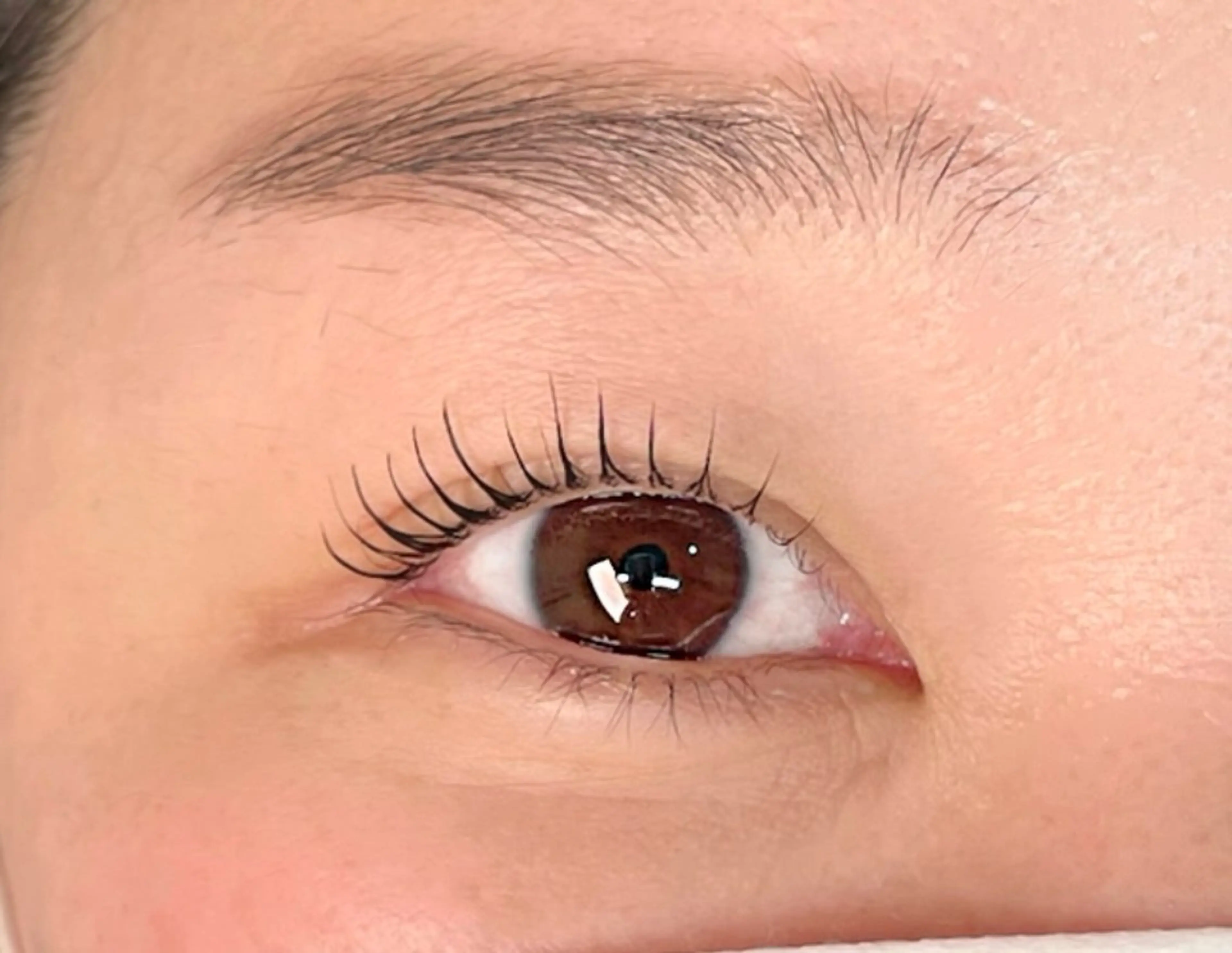 マツエク・マツパ e.moa airiの眉毛・アイブロウイメージ