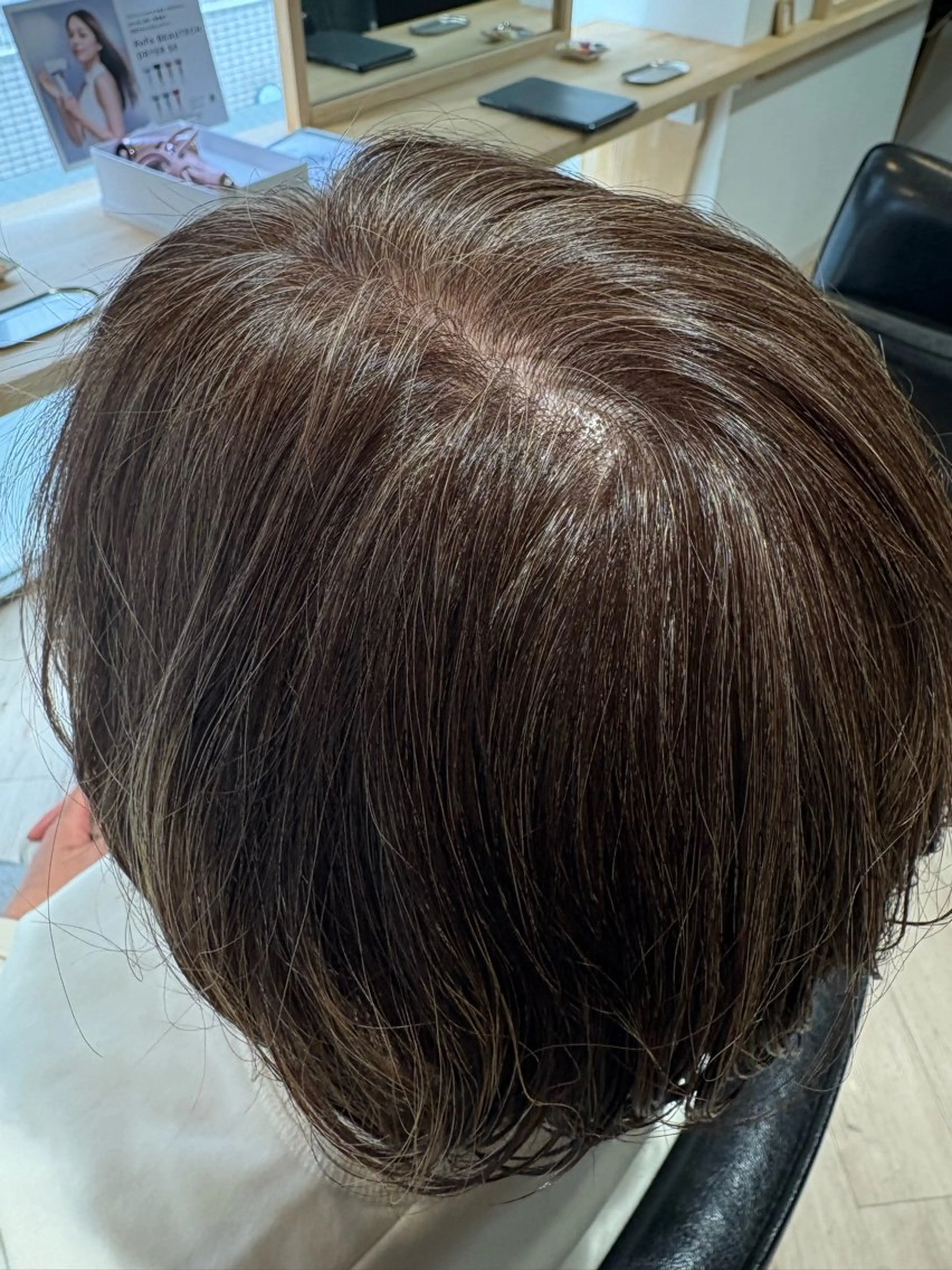 ショート ヘアカラー 荒木 帆香のヘアスタイル