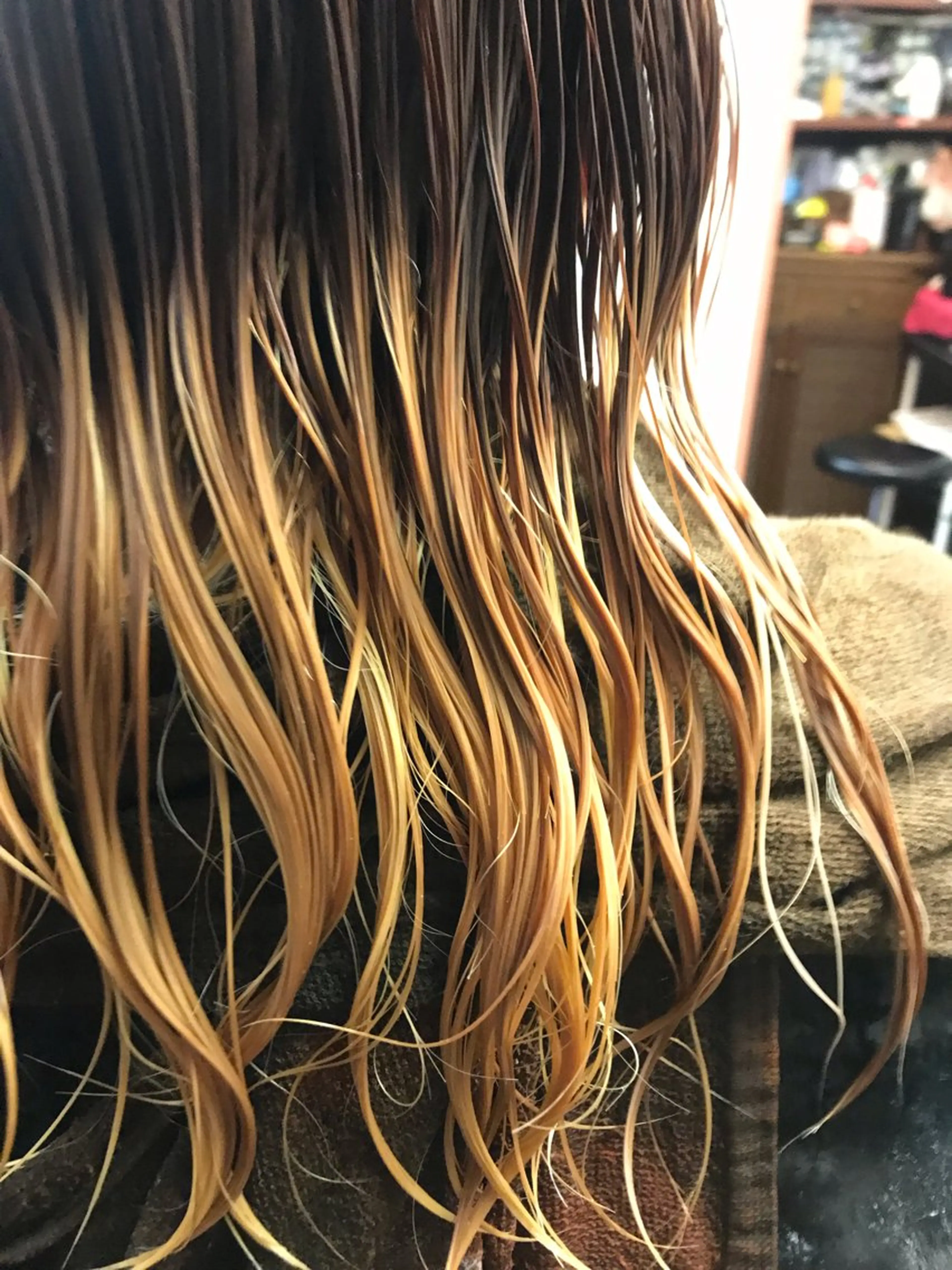 セミロング カラー 桧山 真のヘアスタイル