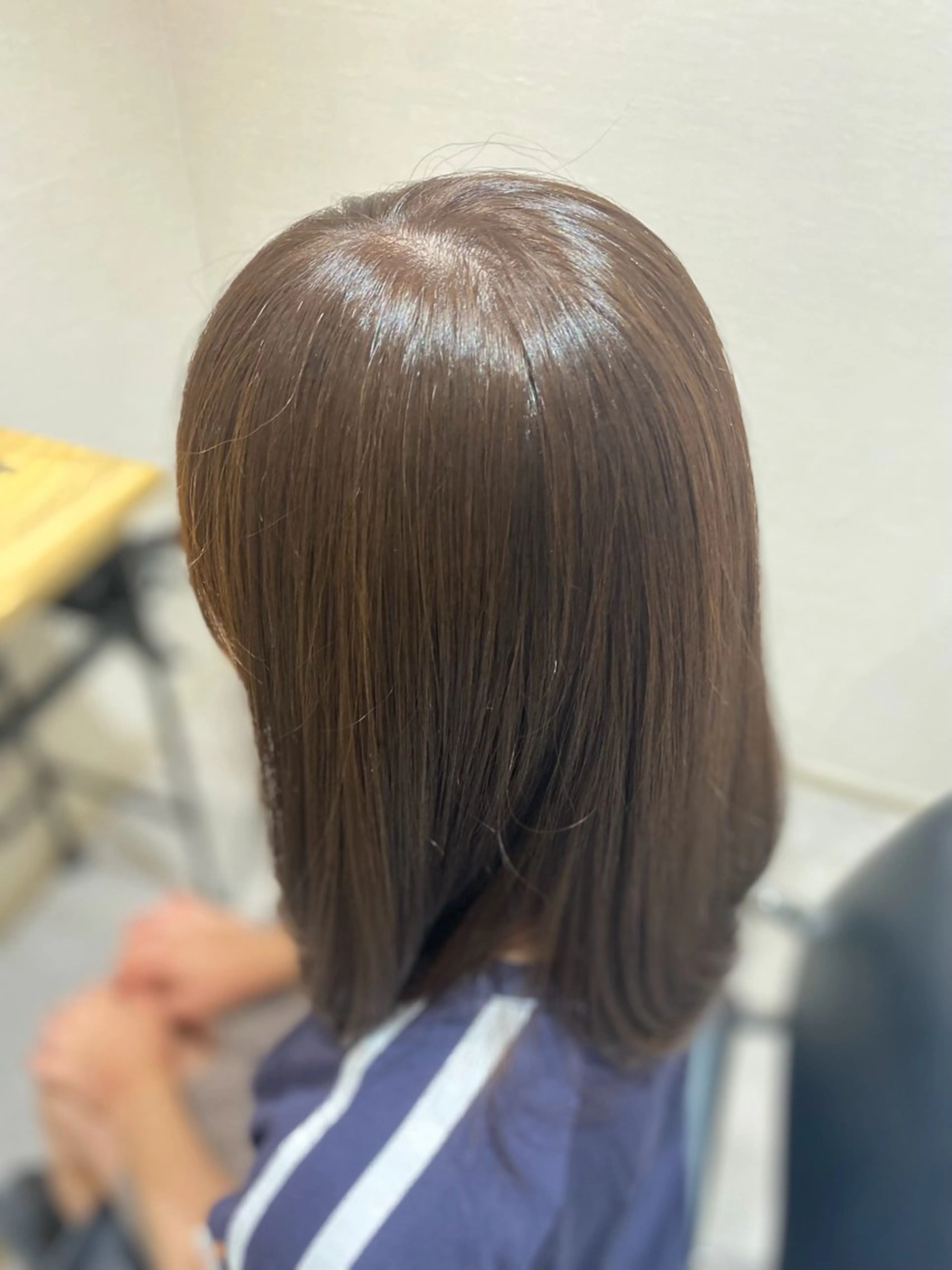 カラー 井圡 愛梨のヘアスタイル