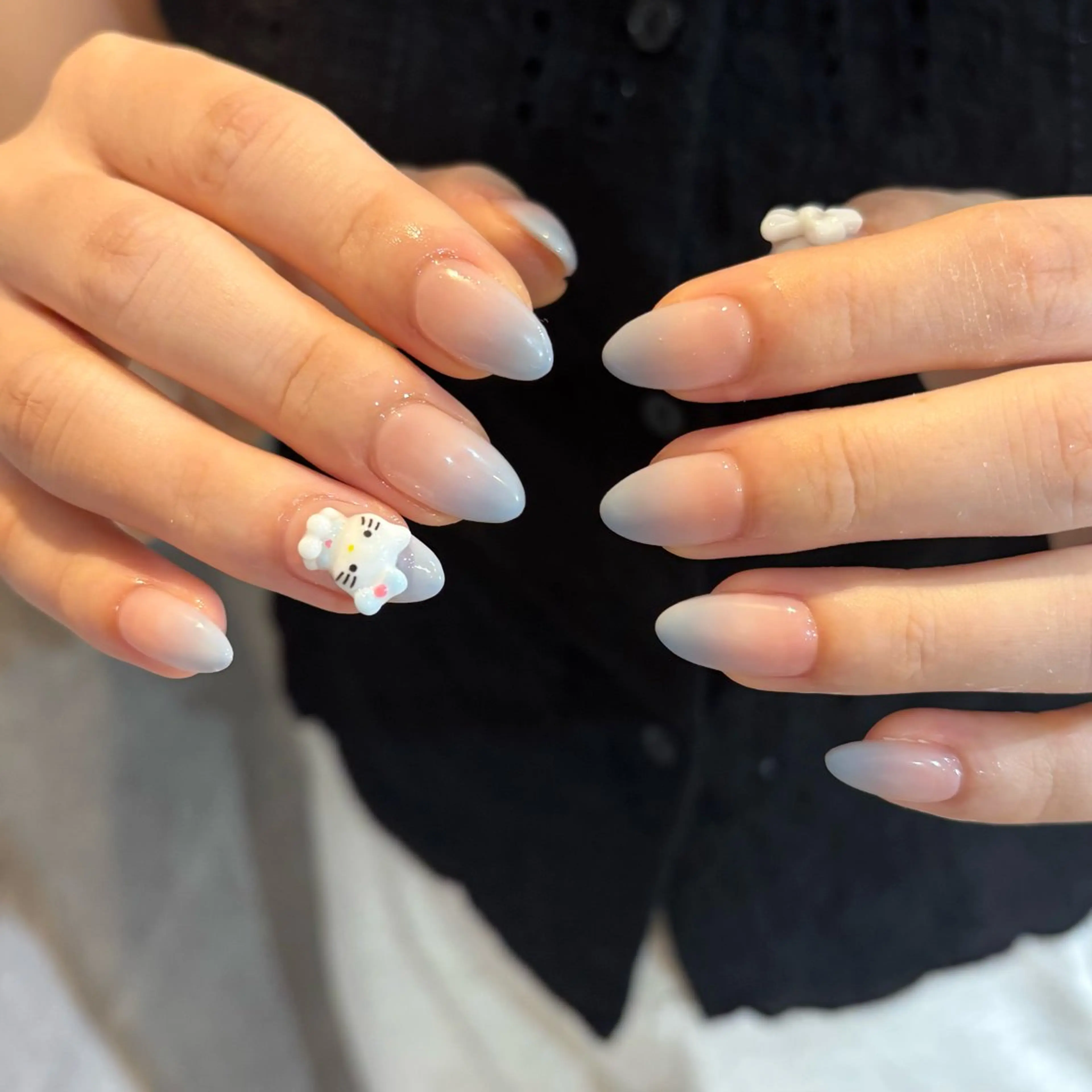 【新規】《hand》カラーグラデーション(オフあり)の写真