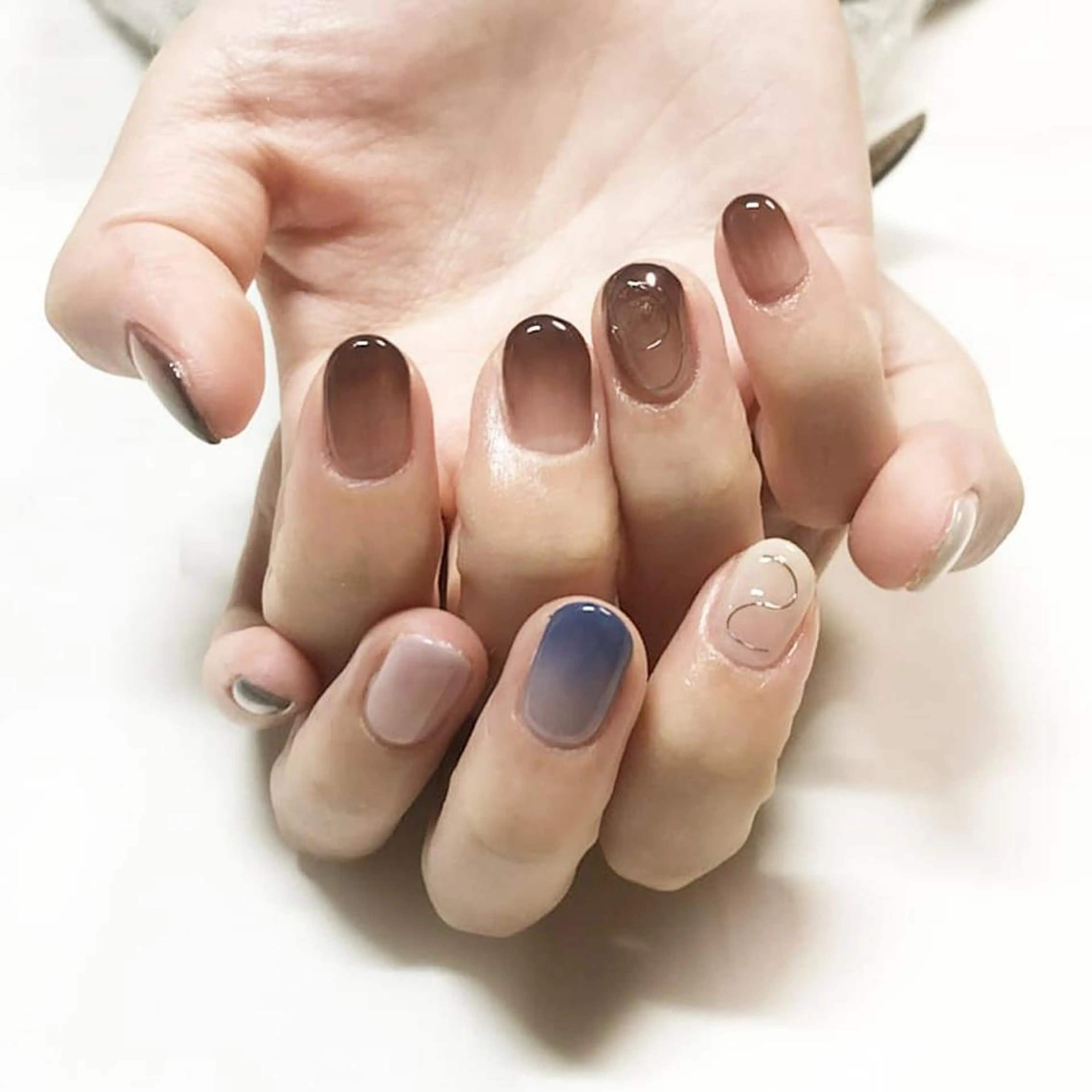 ネイル ニュアンスネイル lylynail YUUKAのネイルデザイン