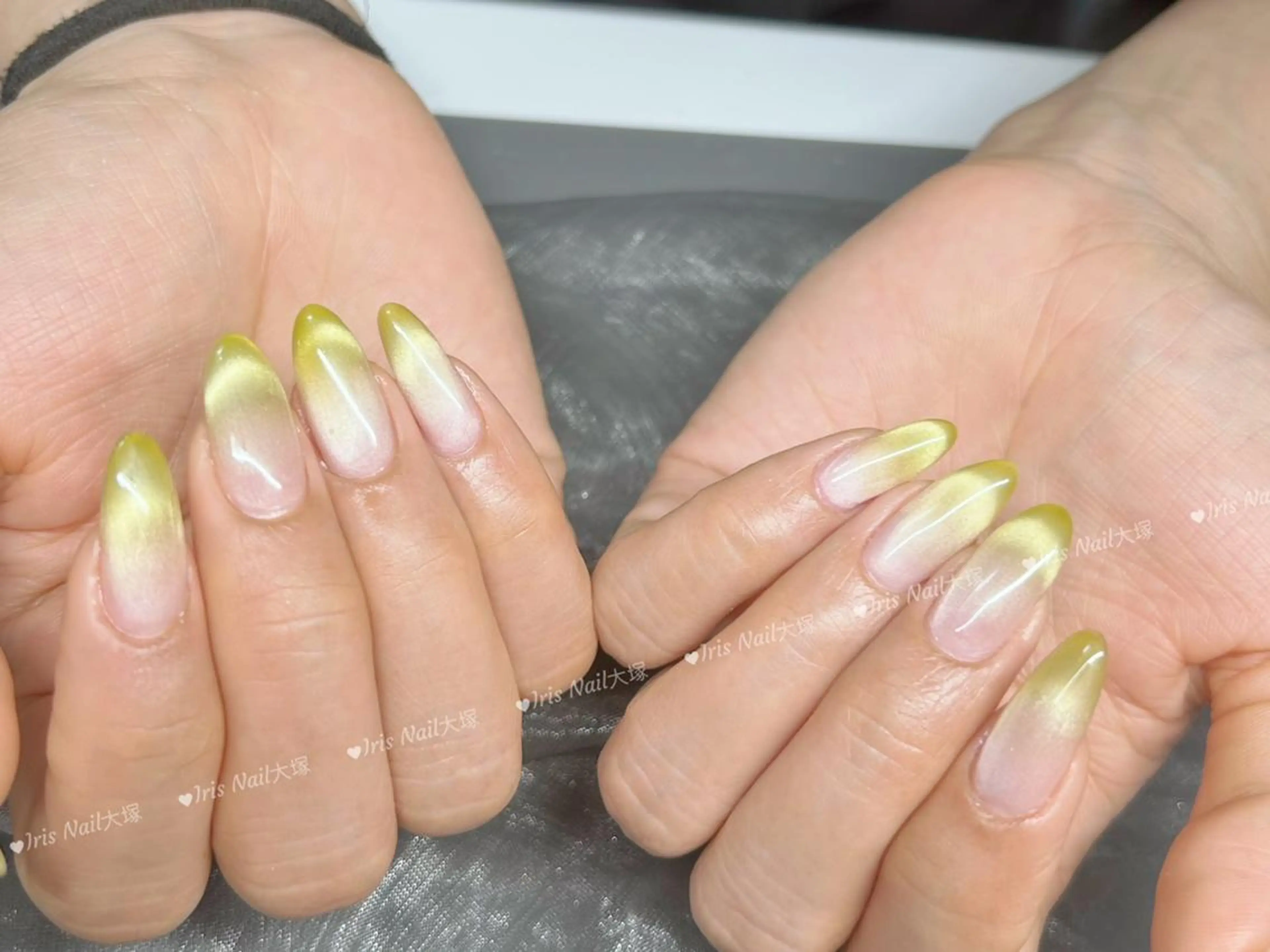 ネイル マグネットネイル ハンドネイル ハンドケア 🍒IRIS Nail🌸のネイルデザイン
