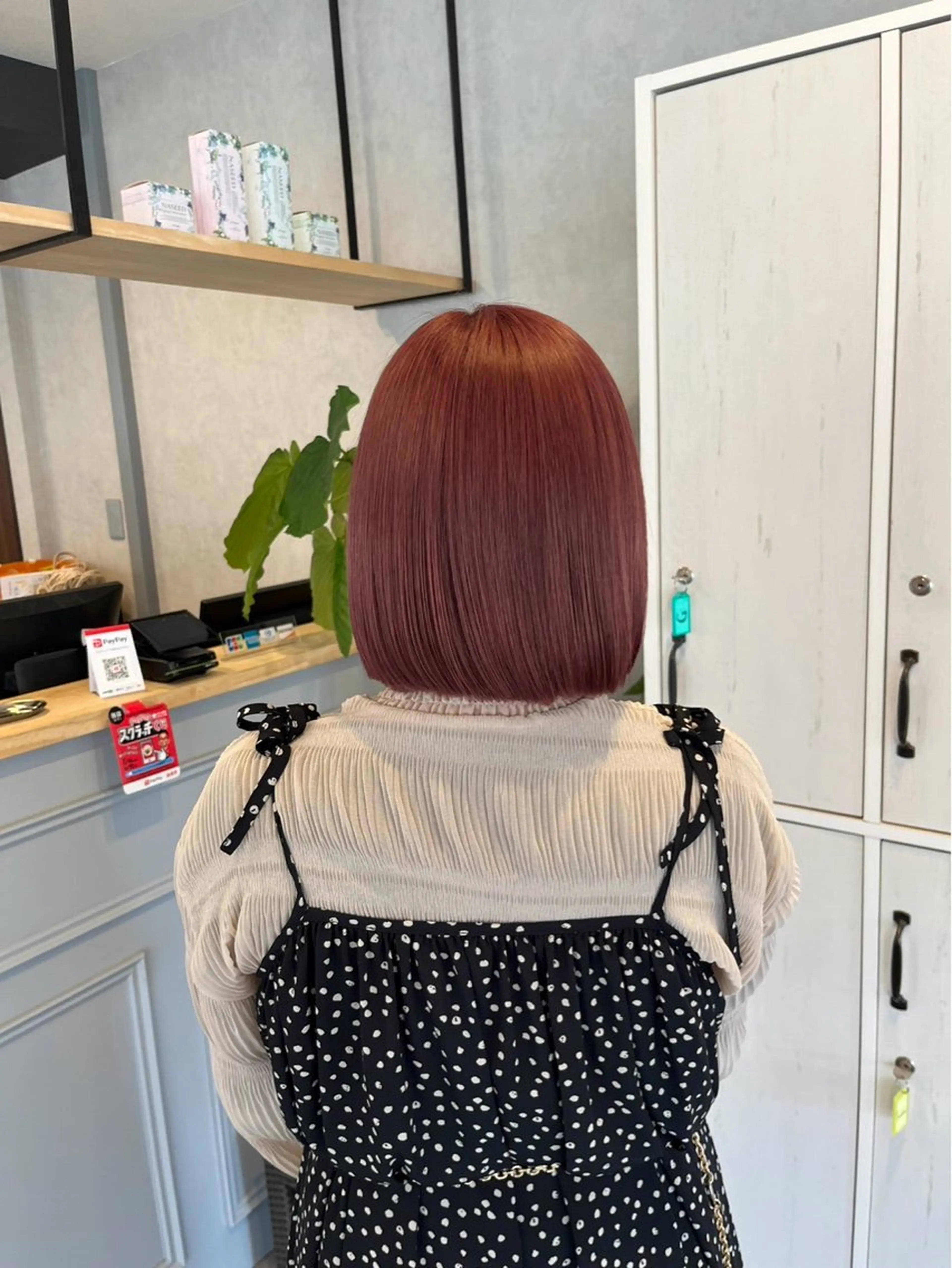 カラー 小西 優萌のヘアスタイル