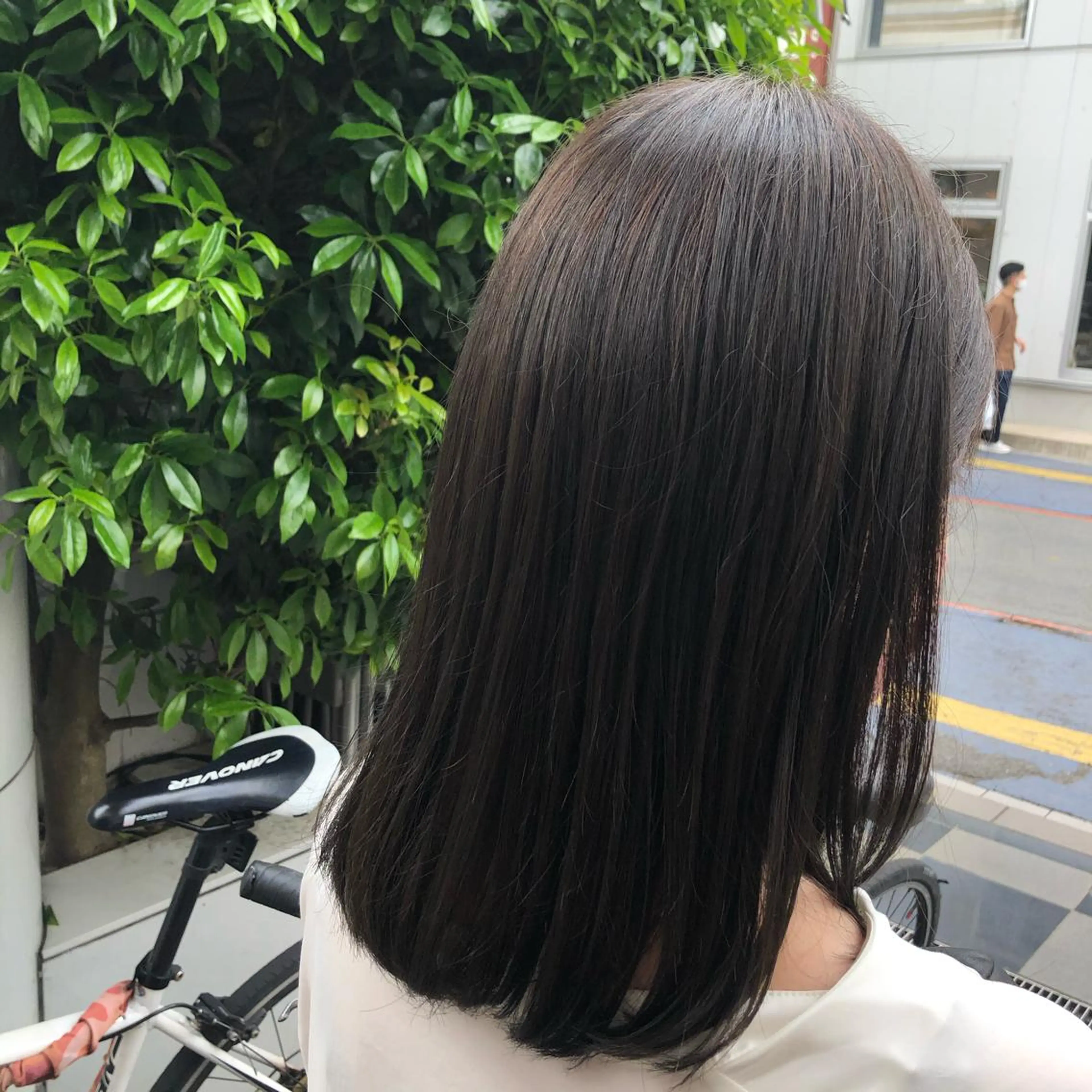 ミディアム カラー ヘアカラー トリートメント 山崎 絵莉香のヘアスタイル
