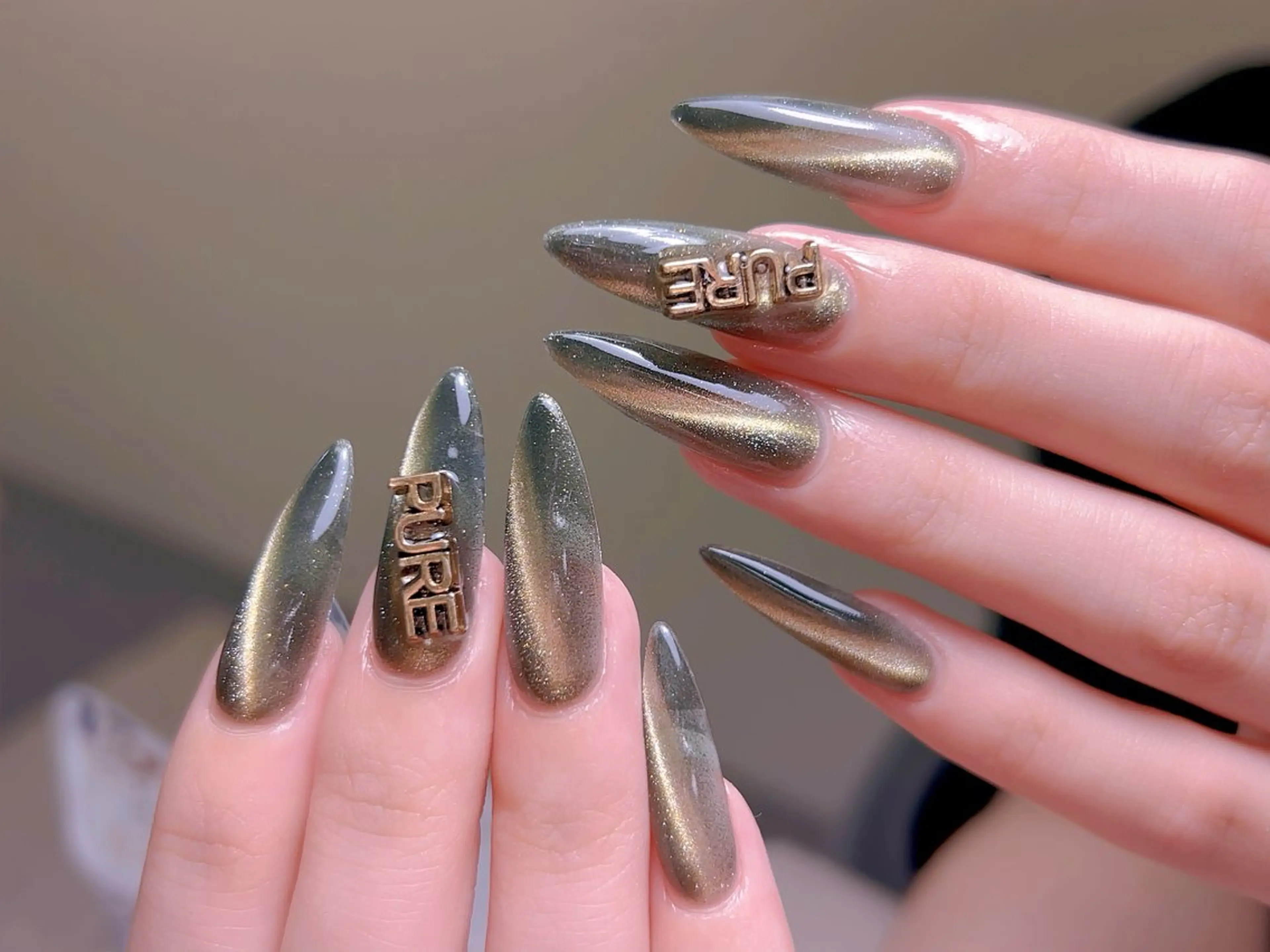 ネイル 長さ出し マグネットネイル ハンドネイル 【長さ出し】 IRIS NAILのネイルデザイン