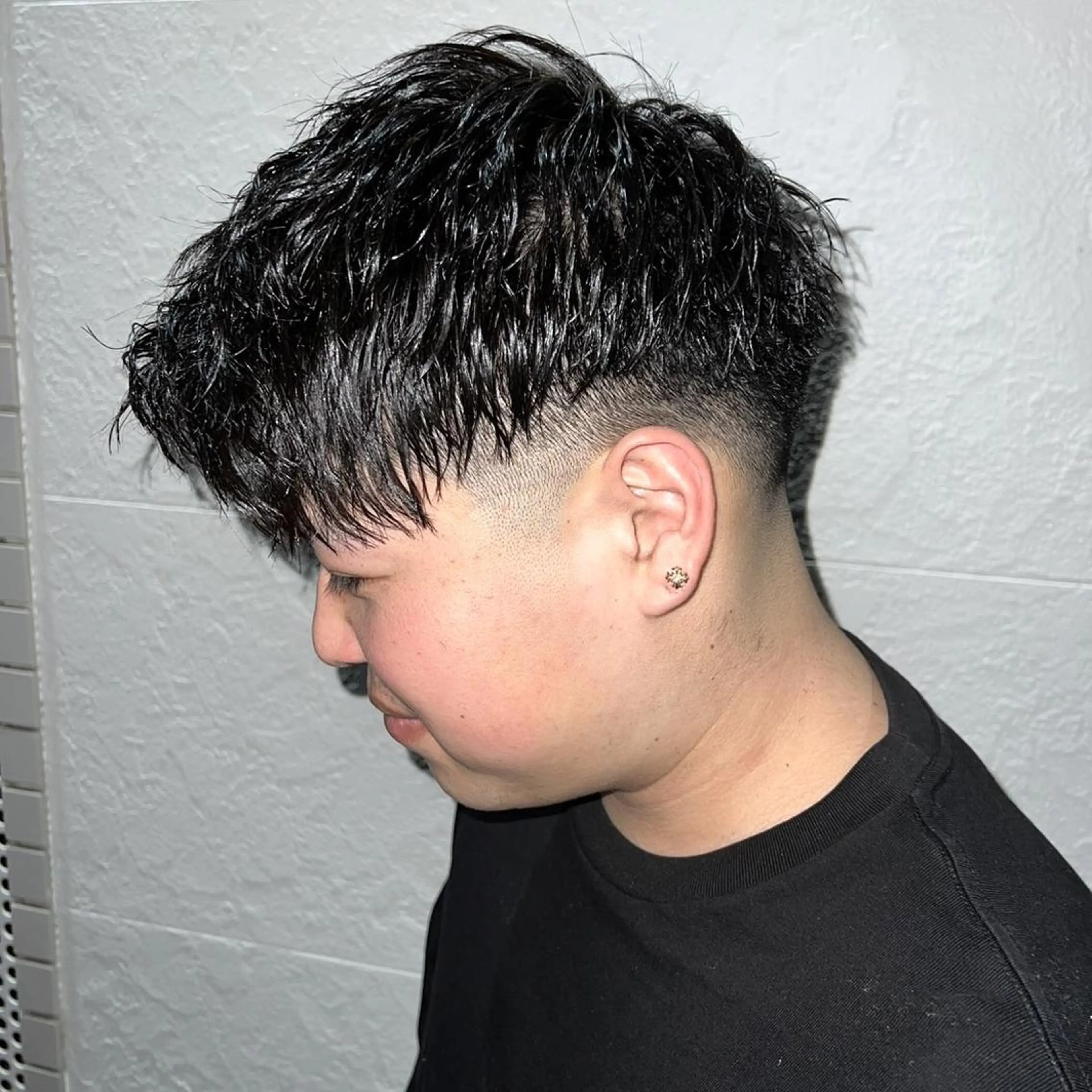 メンズ ショート アップバング フェードカット メンズ特化/勝田駅/ 佐和駅/鈴木輝瑠/のヘアスタイル