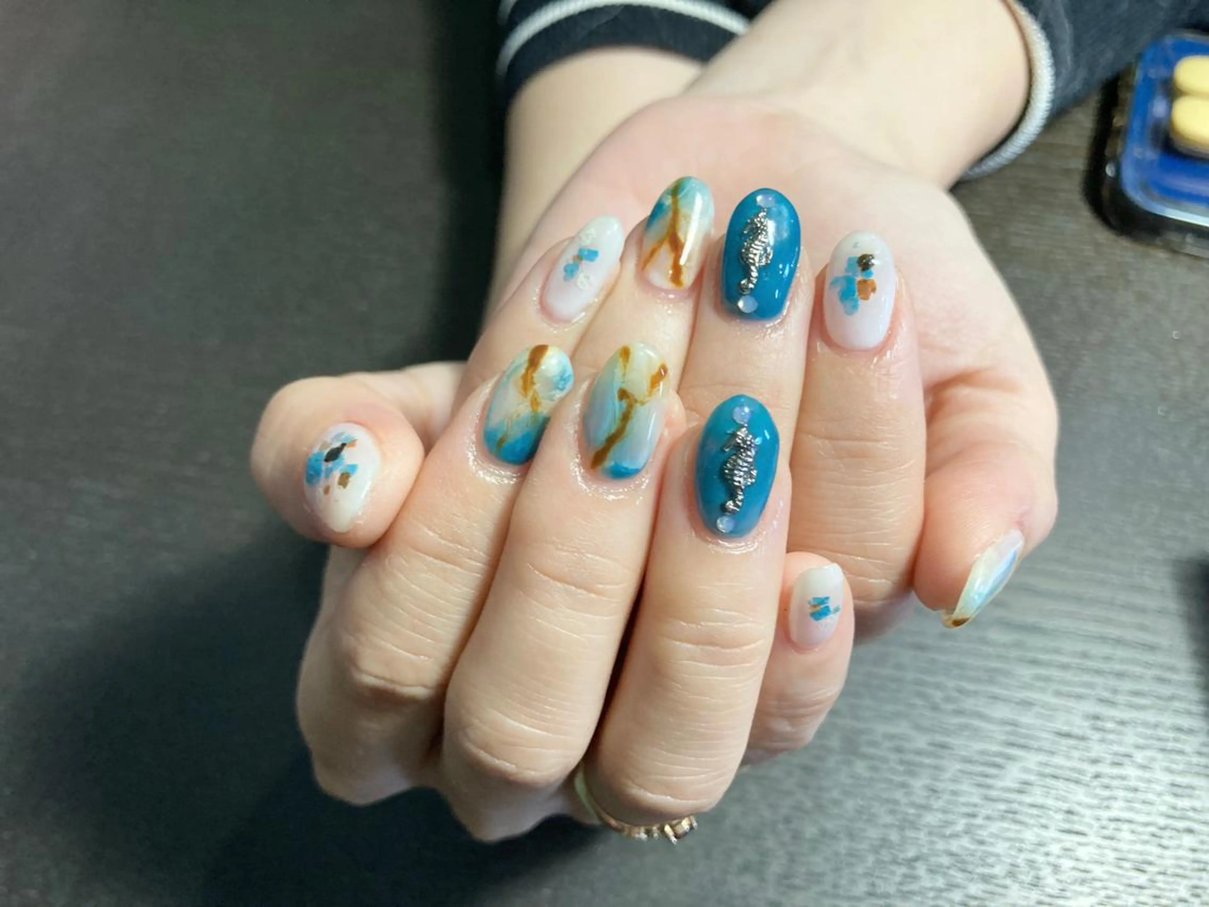 ネイル ハンドネイル 高山 歩美のネイルデザイン