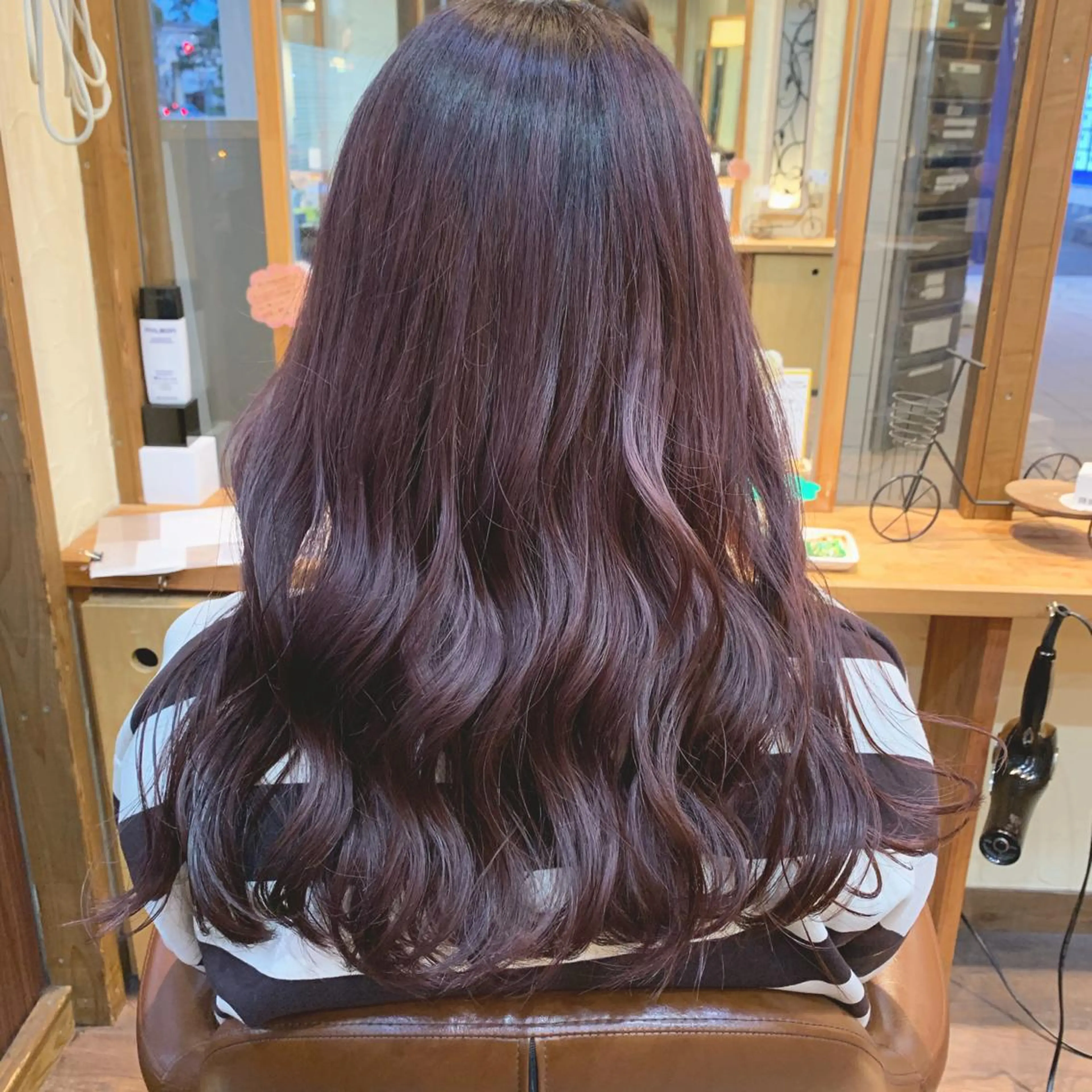 ロング カラー アッシュ ピンクカラー mizuho .のヘアスタイル