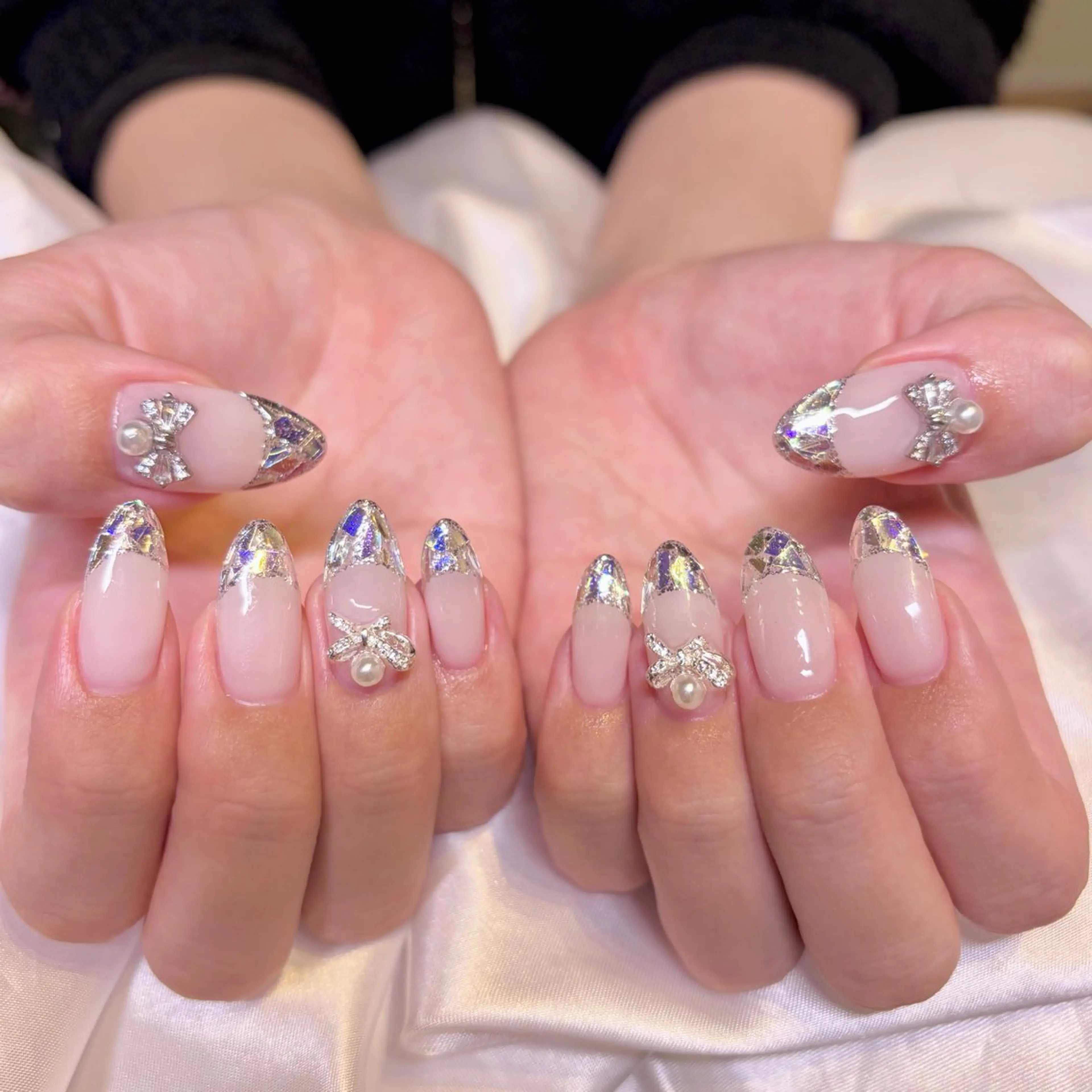 ネイル フレンチネイル ガラスフレンチ ブライダルネイル ハンドネイル nail salon e'mu💐のネイルデザイン