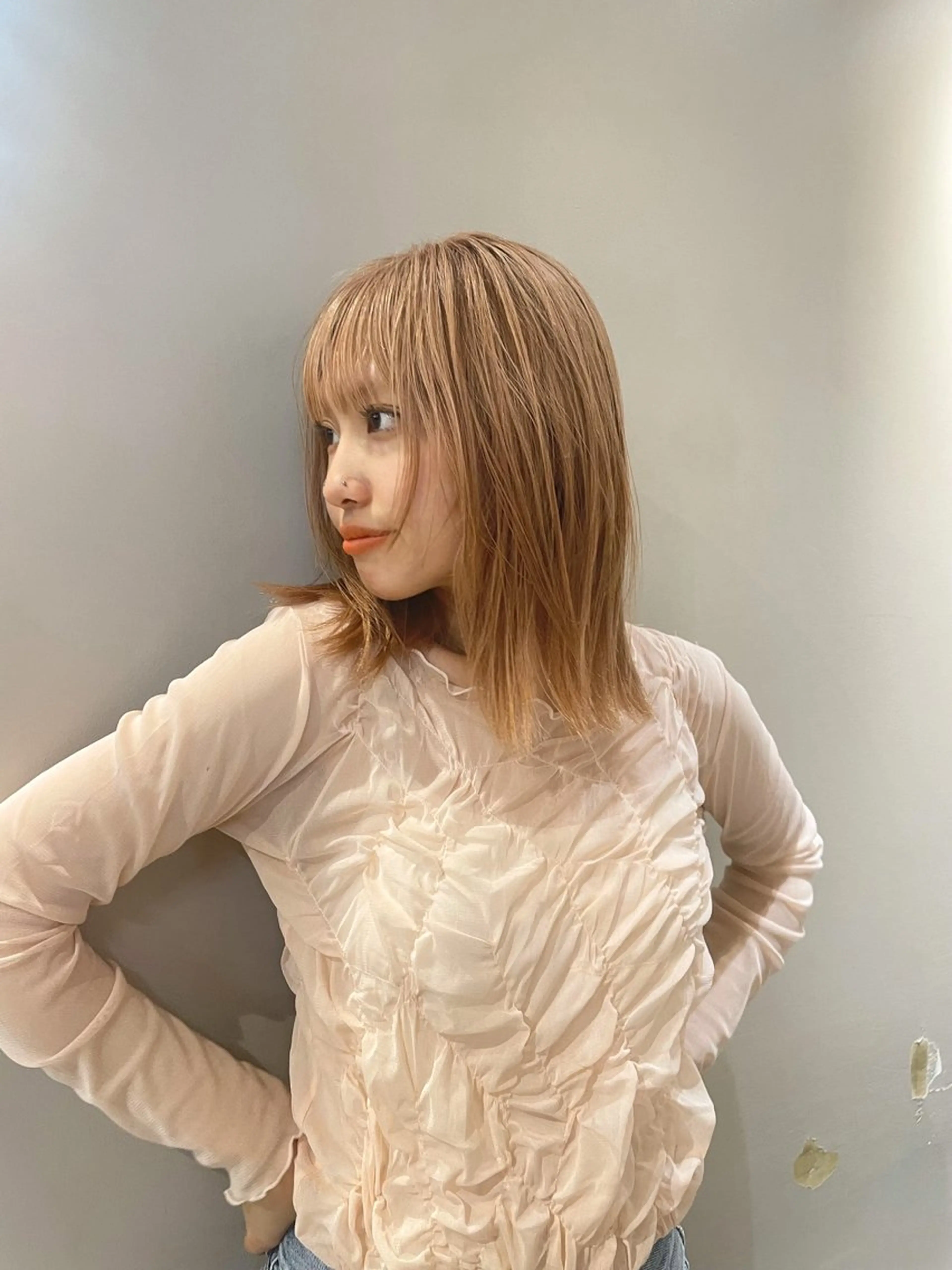 ミディアム カラー ベージュカラー ブリーチ ダブルカラー ハイライト🌟/ ボブ/豊田のヘアスタイル
