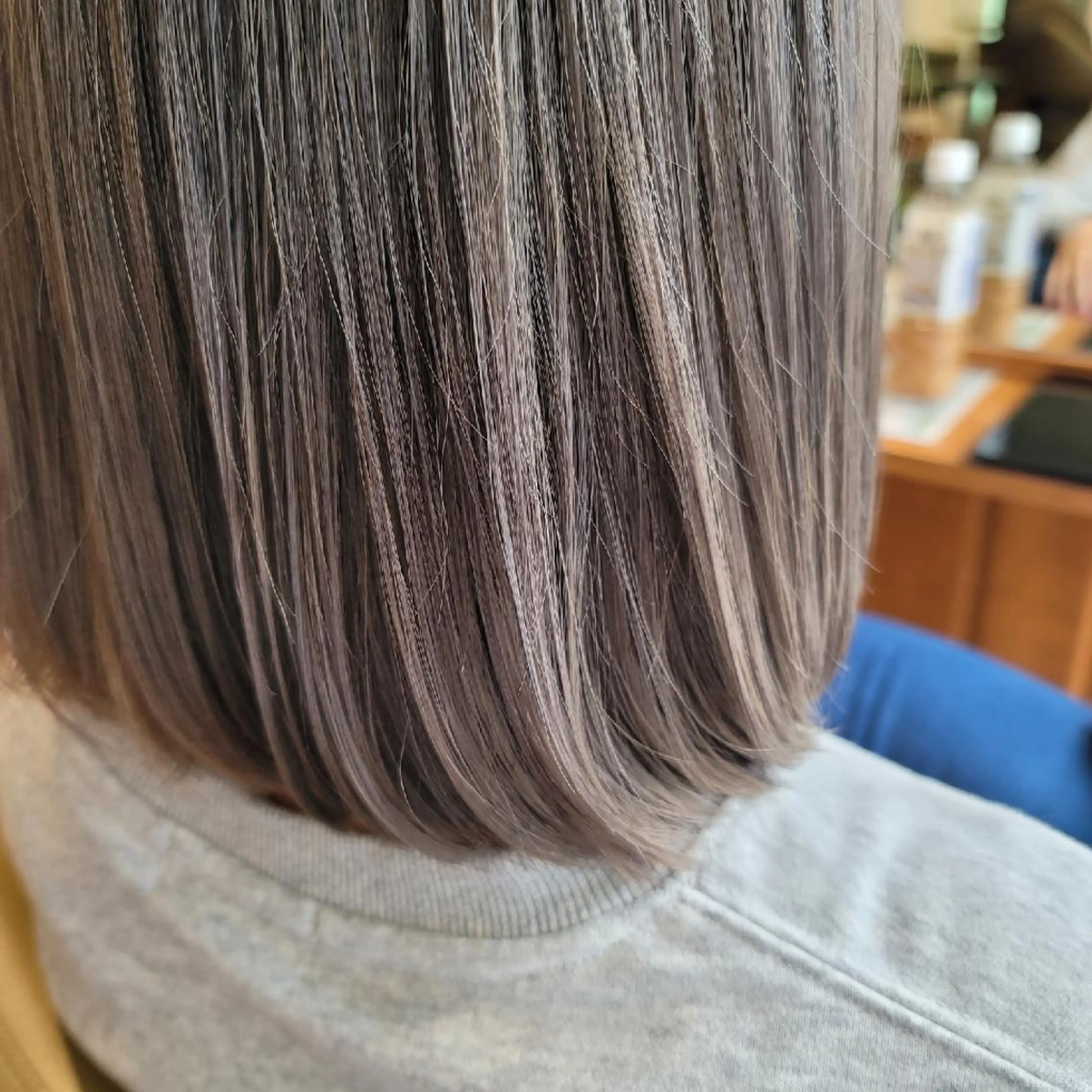 カラー ブリーチ シルバー ツヤ髪専門美容師✨️ ナカノユウキのヘアスタイル