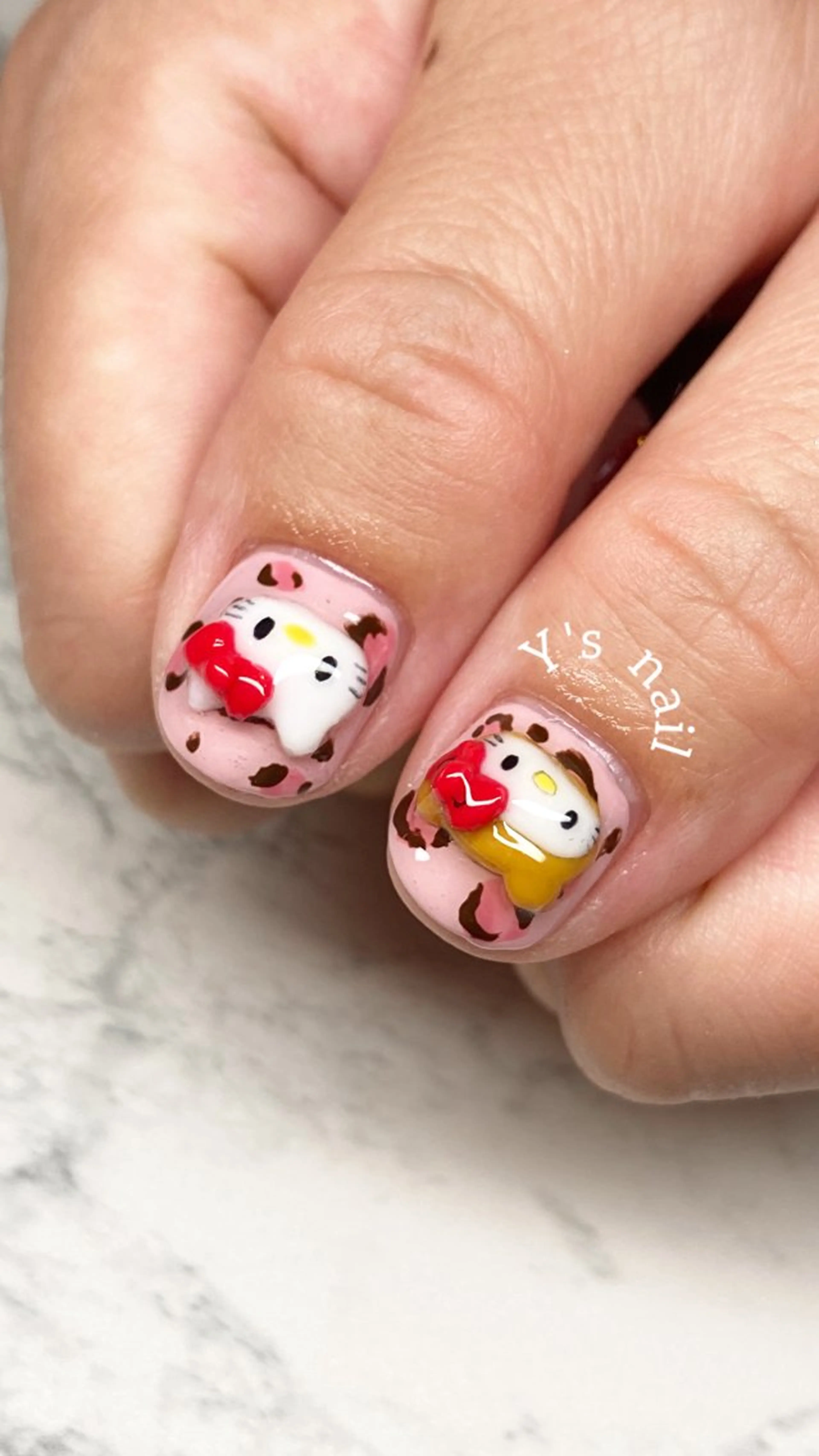 ネイル 手書きが得意🖌️ Y’s  nailのネイルデザイン