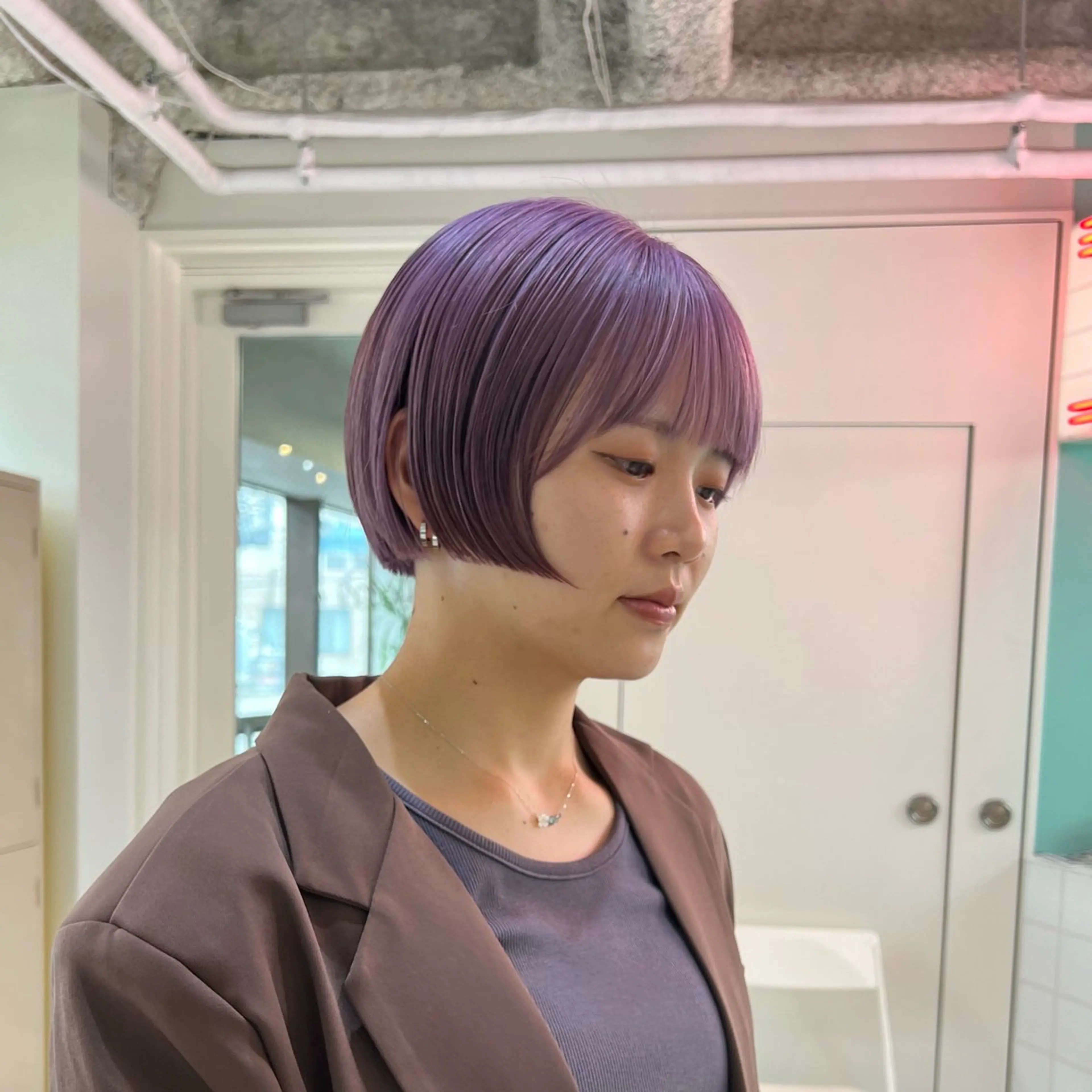 ショート カラー ヘアカラー トリートメント トレンドボブ /ミリヤのヘアスタイル