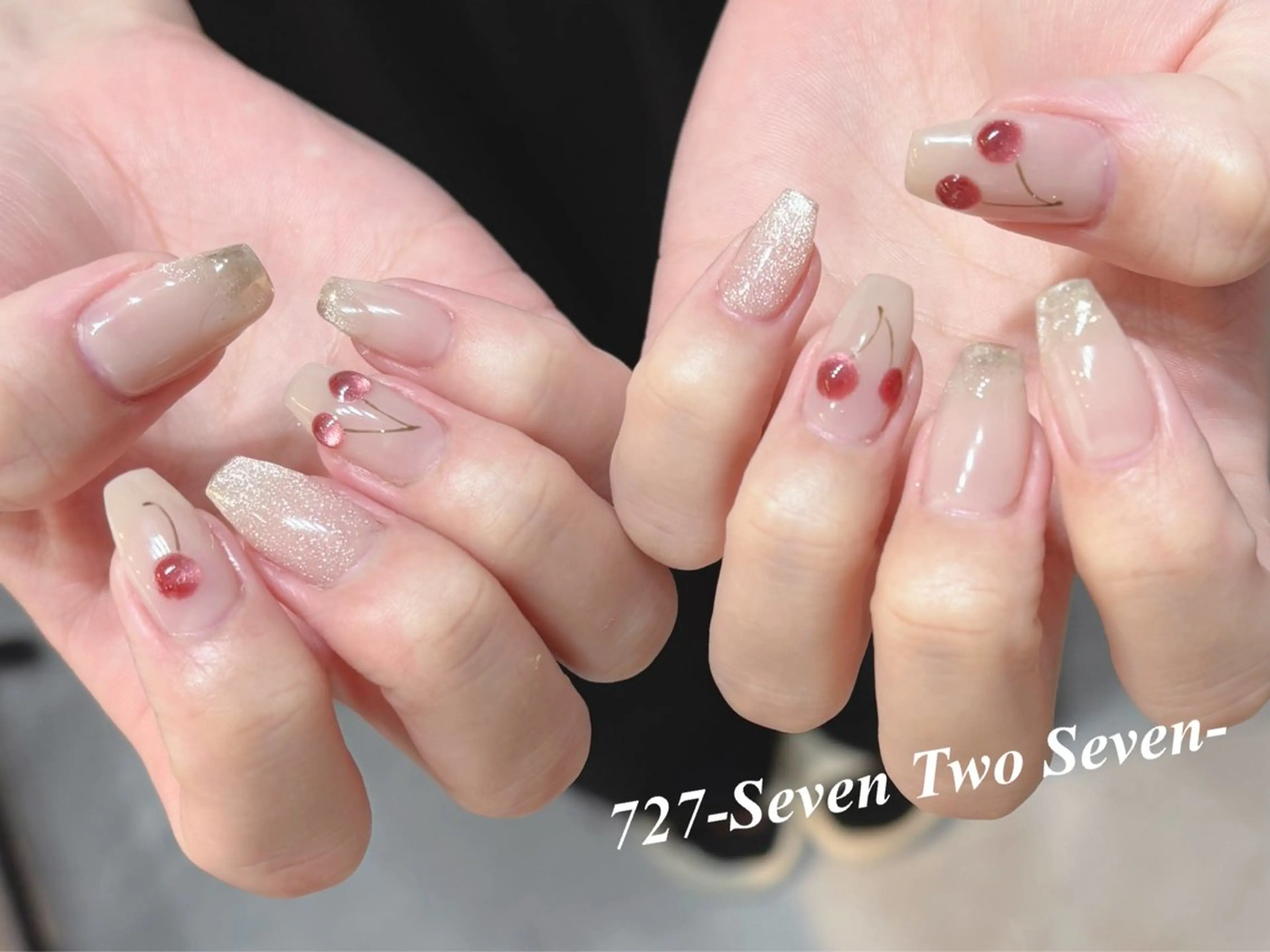 ネイル ハンドネイル 727 nailのネイルデザイン