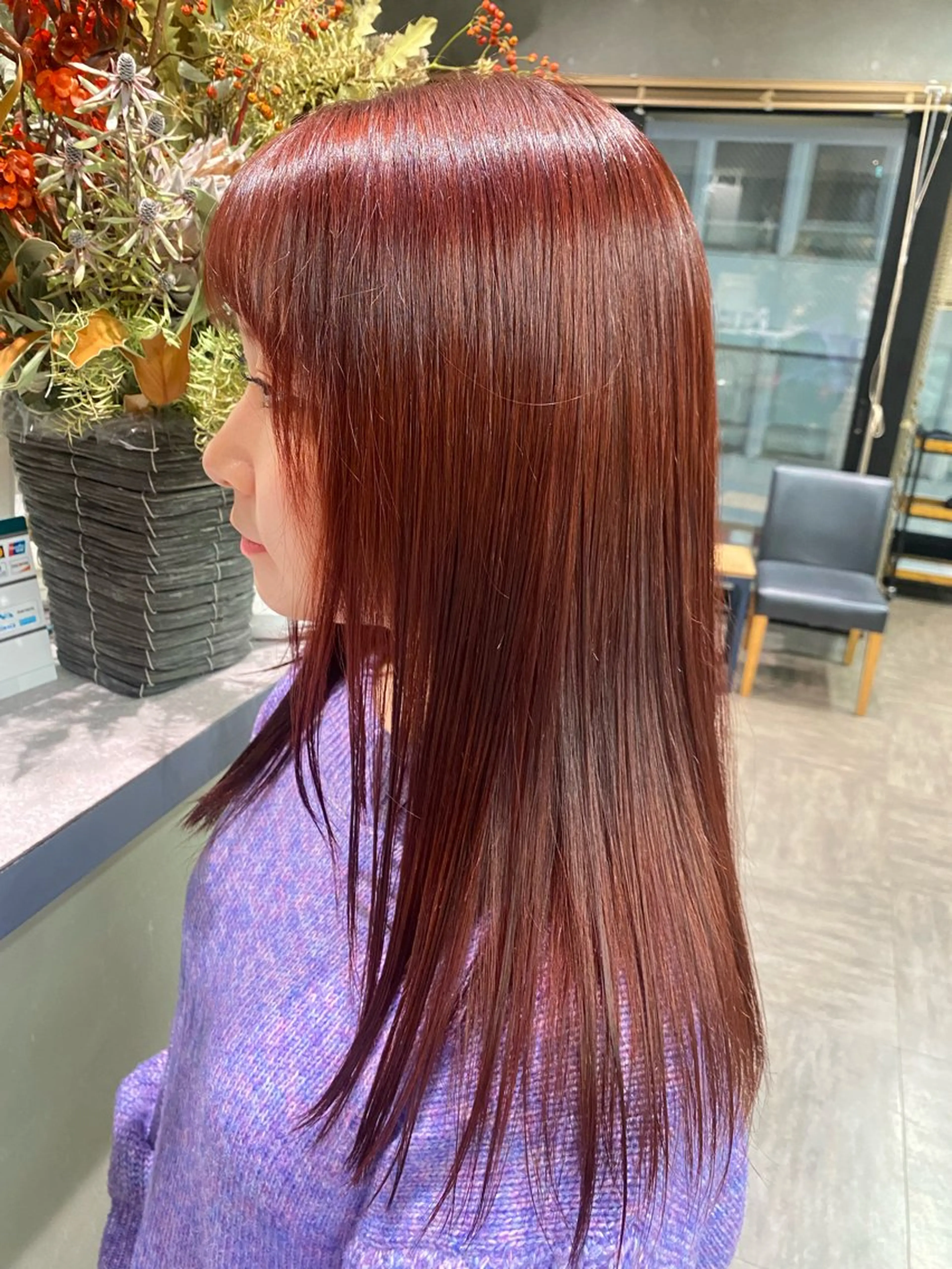 ロング カラー ボルドーカラー レッドカラー カット ヘアカラー トリートメント hina💟 透明感カラーのヘアスタイル