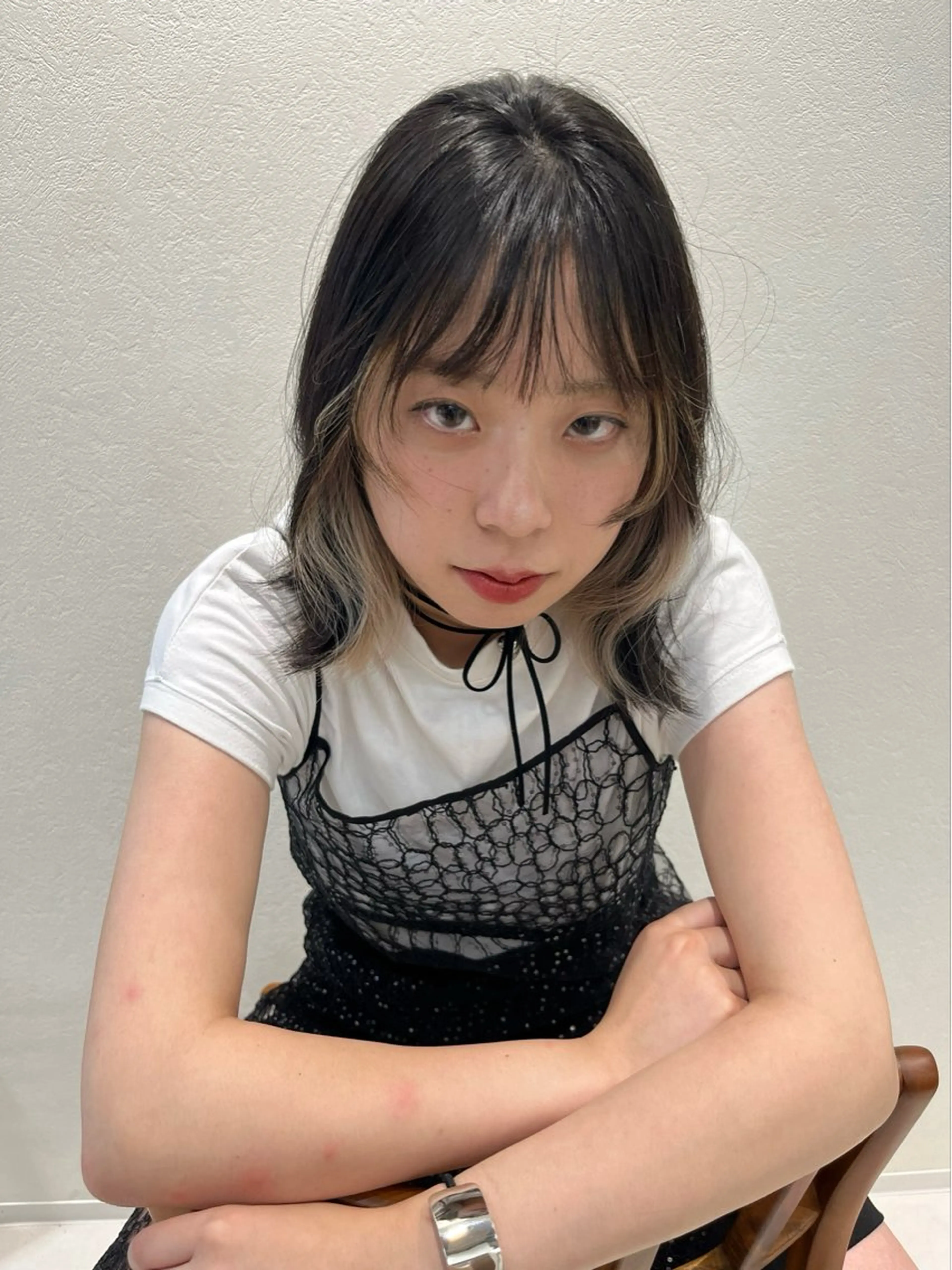 ミディアム カラー インナーカラー 顔まわりレイヤー レイヤーカット カット ヘアカラー トリートメント レイヤーカット/ブラ ウンカラー/河野凜のヘアスタイル