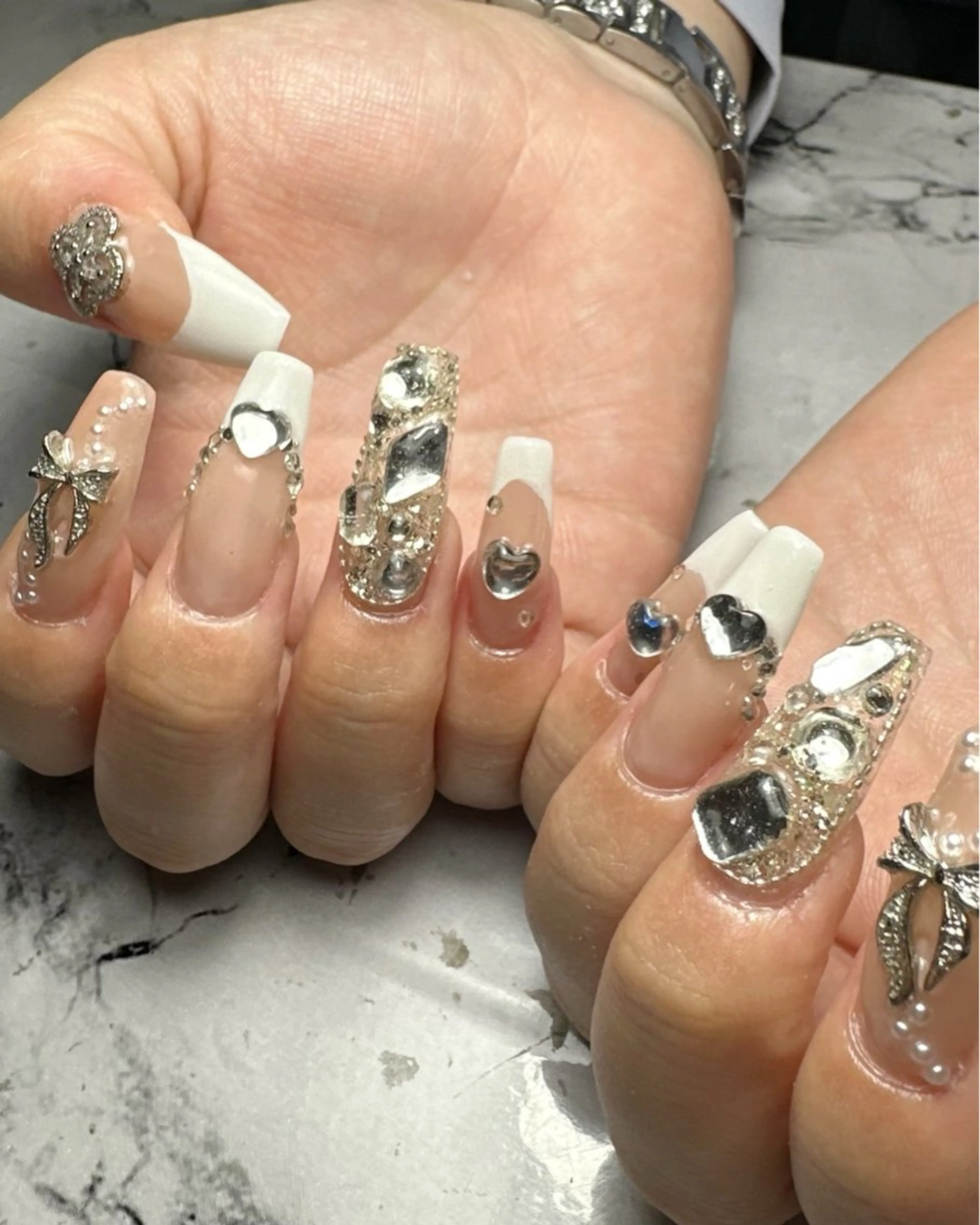 ネイル 新山 聖のネイルデザイン