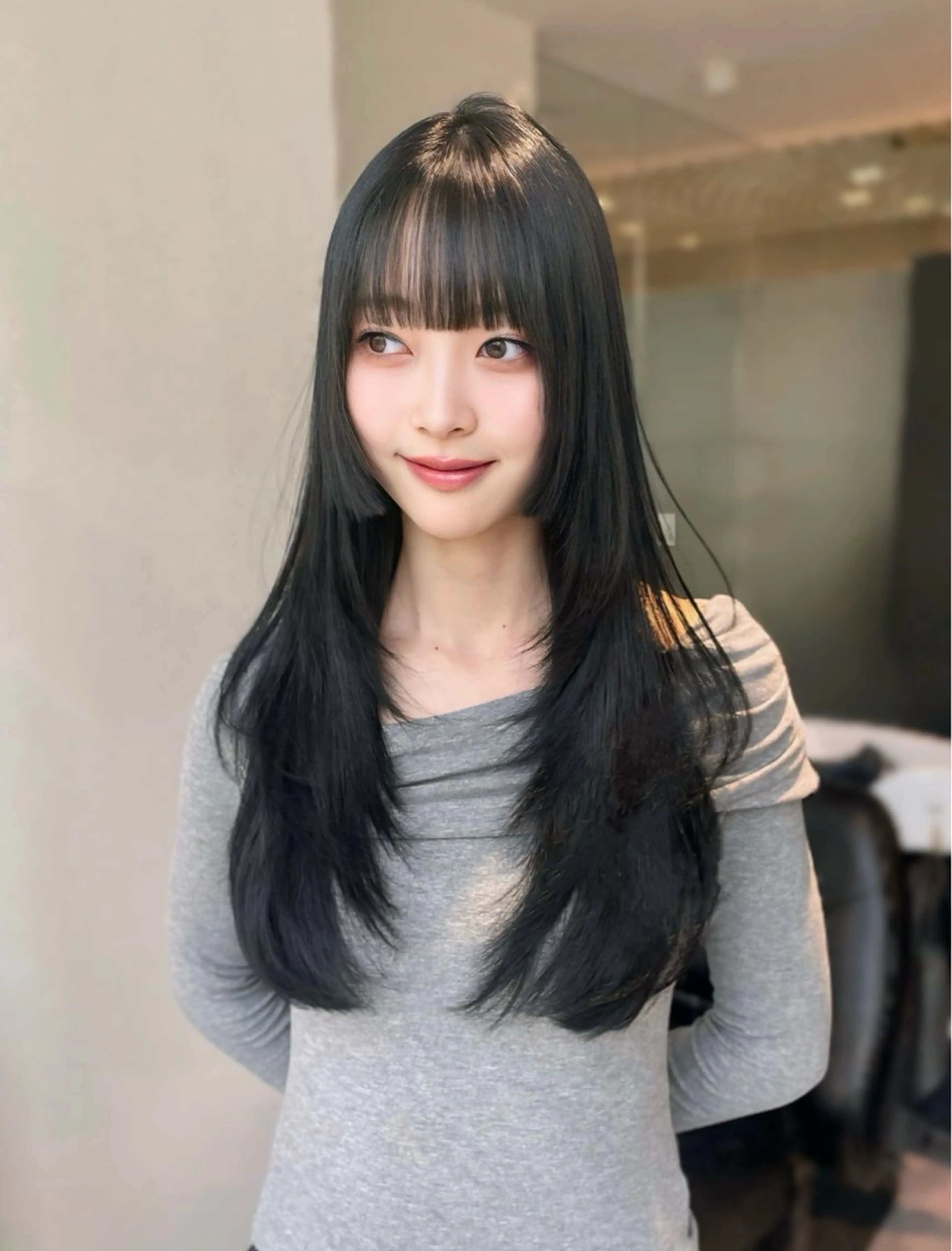 ロング カット ヘアカラー トリートメント 銀座／レイヤーカット 🤍内野すみれのヘアスタイル