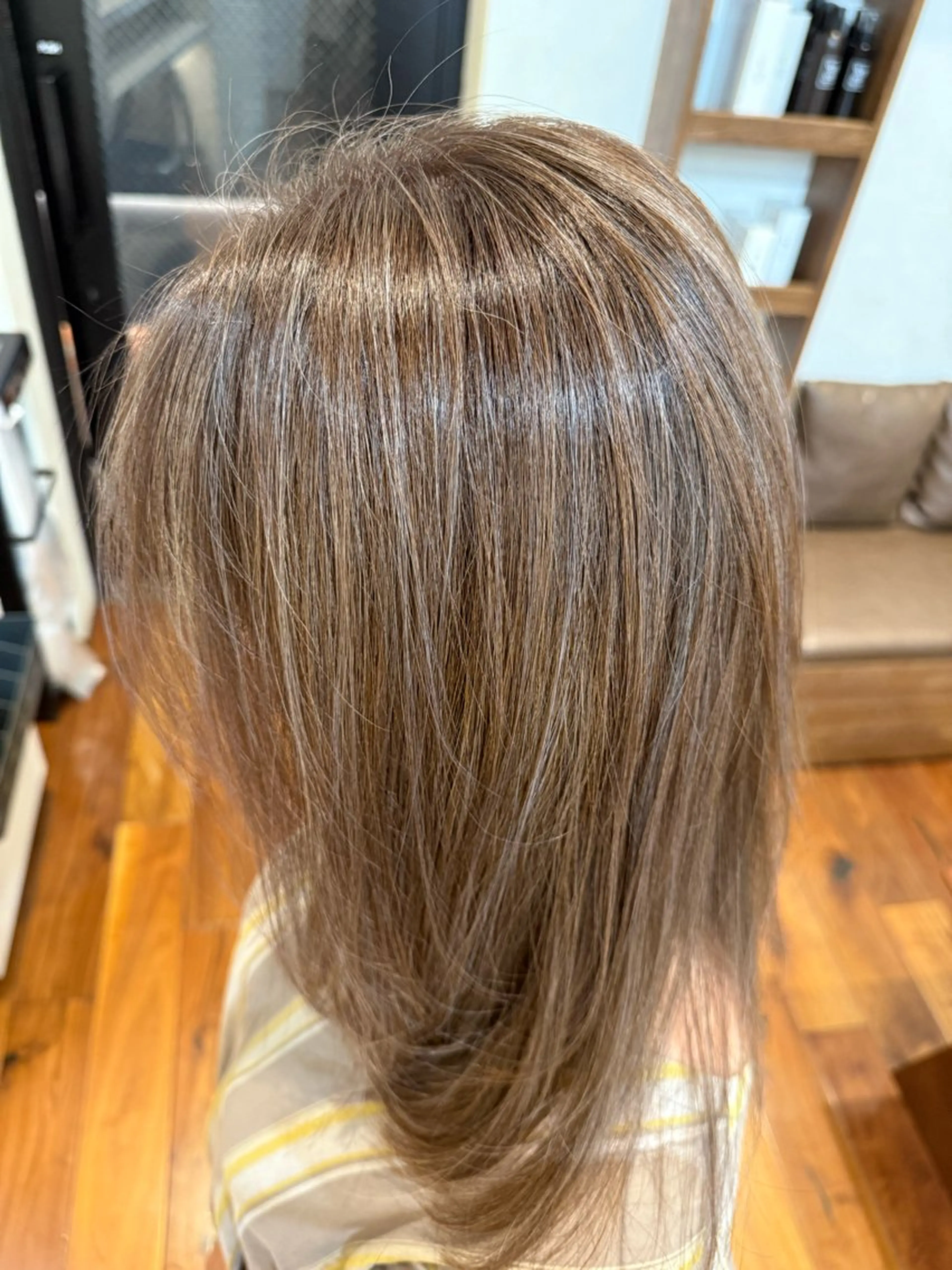 ミディアム カラー カット ヘアカラー トリートメント 白髪率別白髪ぼかし /なおき/表参道のヘアスタイル