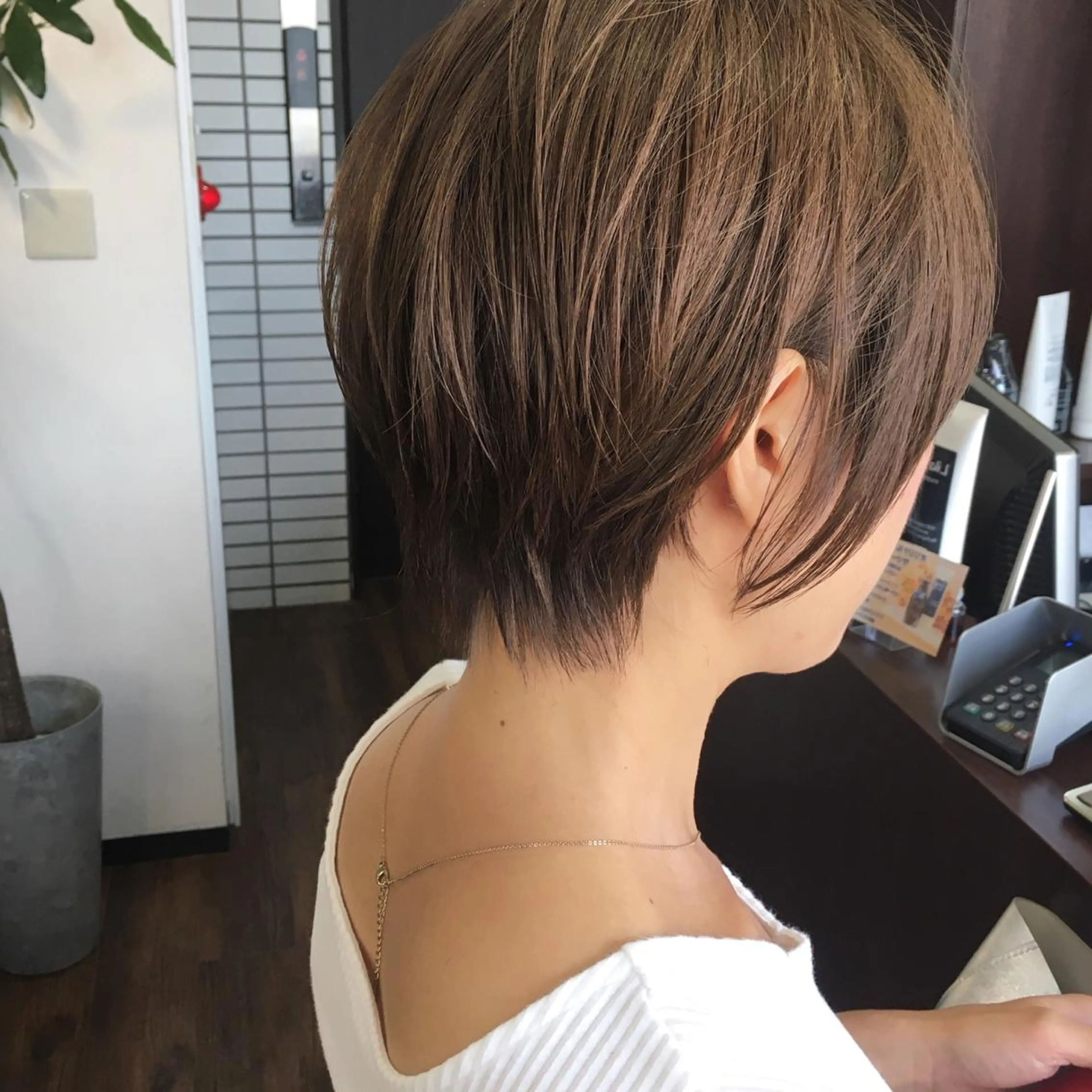 ショート カラー 縮毛矯正/ショート/ レイヤー/畑中正敏のヘアスタイル